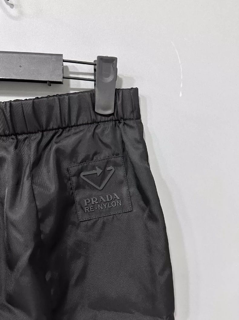 Prada Prada Triangle nylon trousers 2502-Nextarrow Size US 38 / EU 54 - 5 Thumbnail