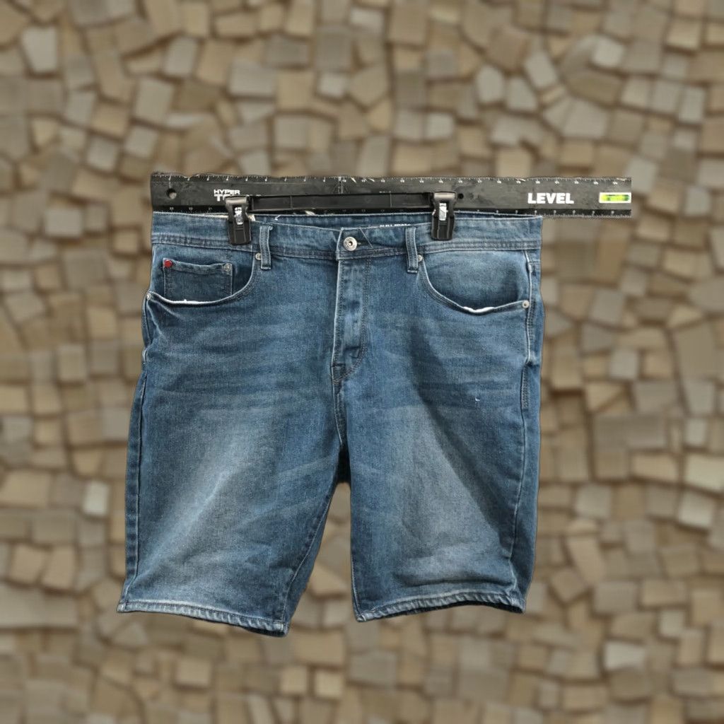 Vintage MBX Slim Short Mens 38 Mid Rise Medium Wash Denim Bermuda 5-Pocket Blue Slim Fit Casual Jeans Mens Size US 38 / EU 54 - 1 Thumbnail