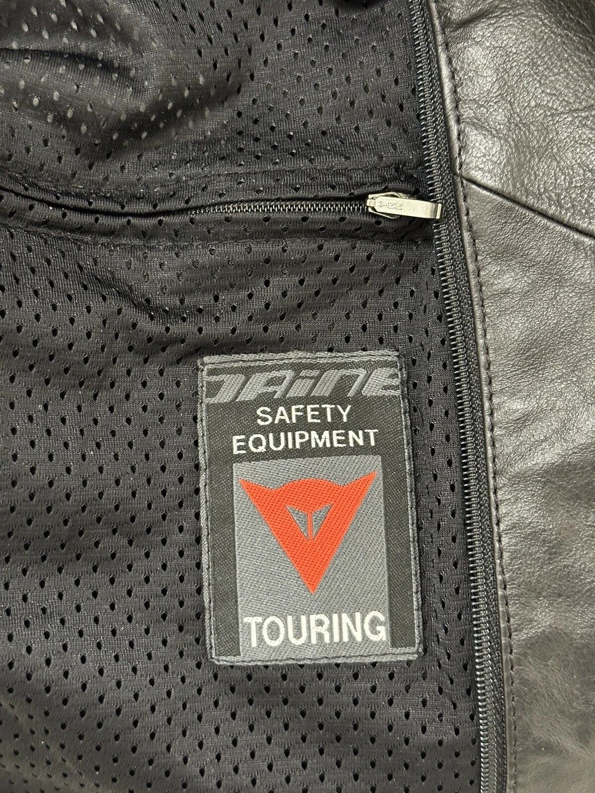 Dainese DAINESE WOMENS MOTO LEATHER TOURING JACKET size 46 Size L / US 10 / IT 46 - 18 Thumbnail