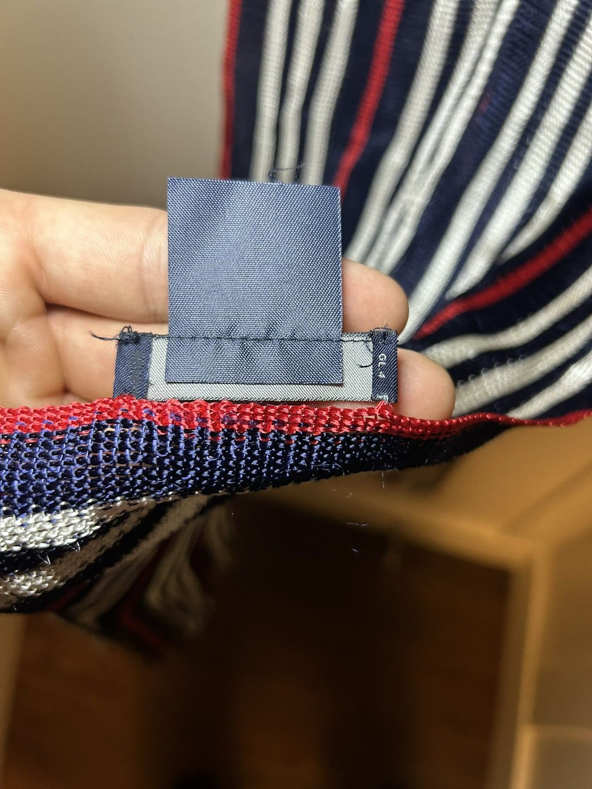 Burberry Vintage Burberry multi colour stripe poly knit scarf Size ONE SIZE - 9 Thumbnail