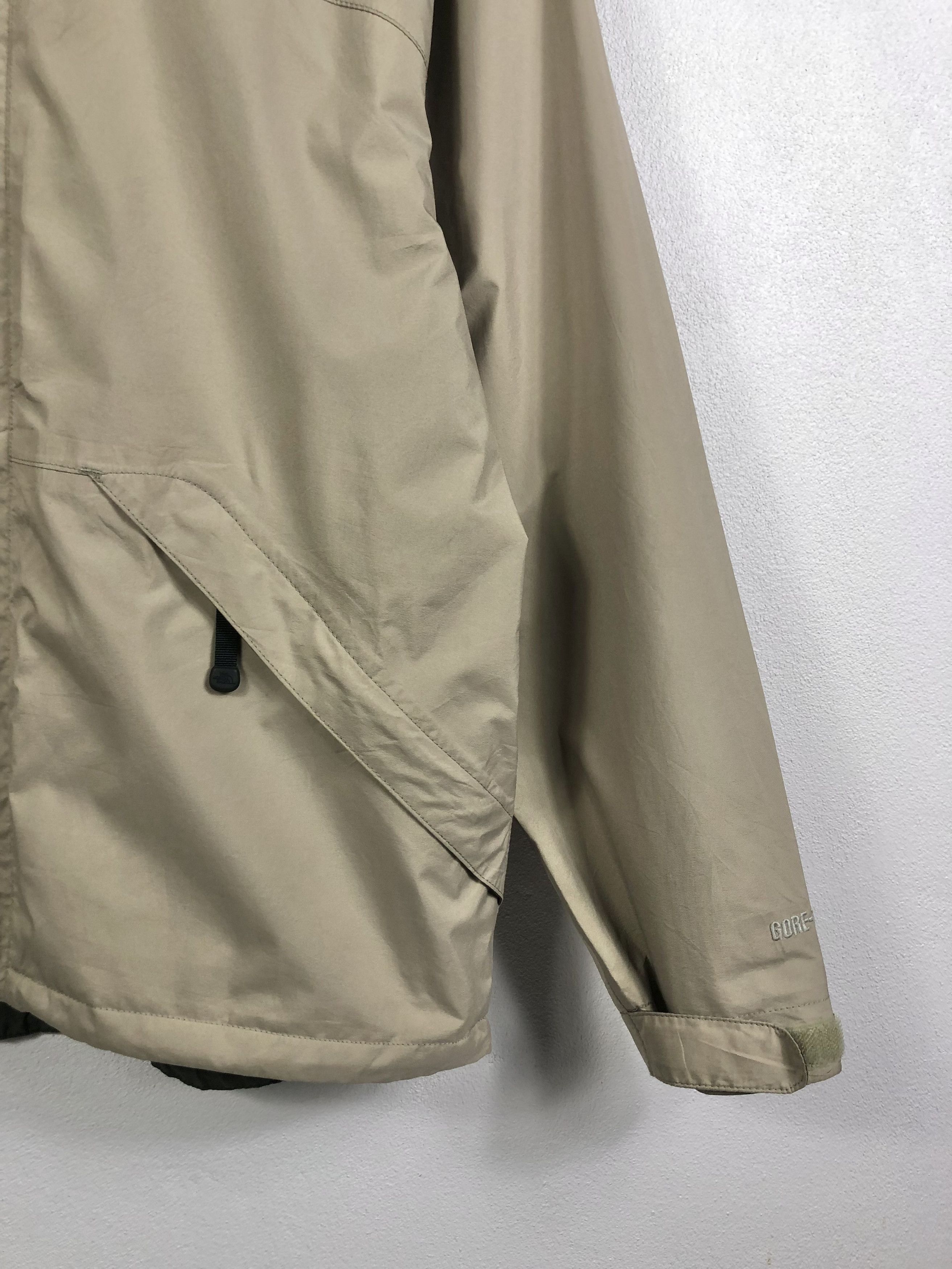 The North Face Vintage The North Face Goretex Mountain Jacket With Hoodies Size US M / EU 48-50 / 2 - 7 Thumbnail