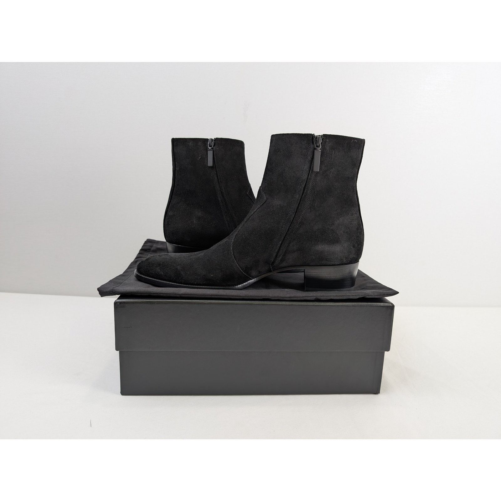 Saint Laurent Paris o1rshd1 Wyatt Chelsea Suede Boots in Black Size US 13 / EU 46 - 21 Thumbnail