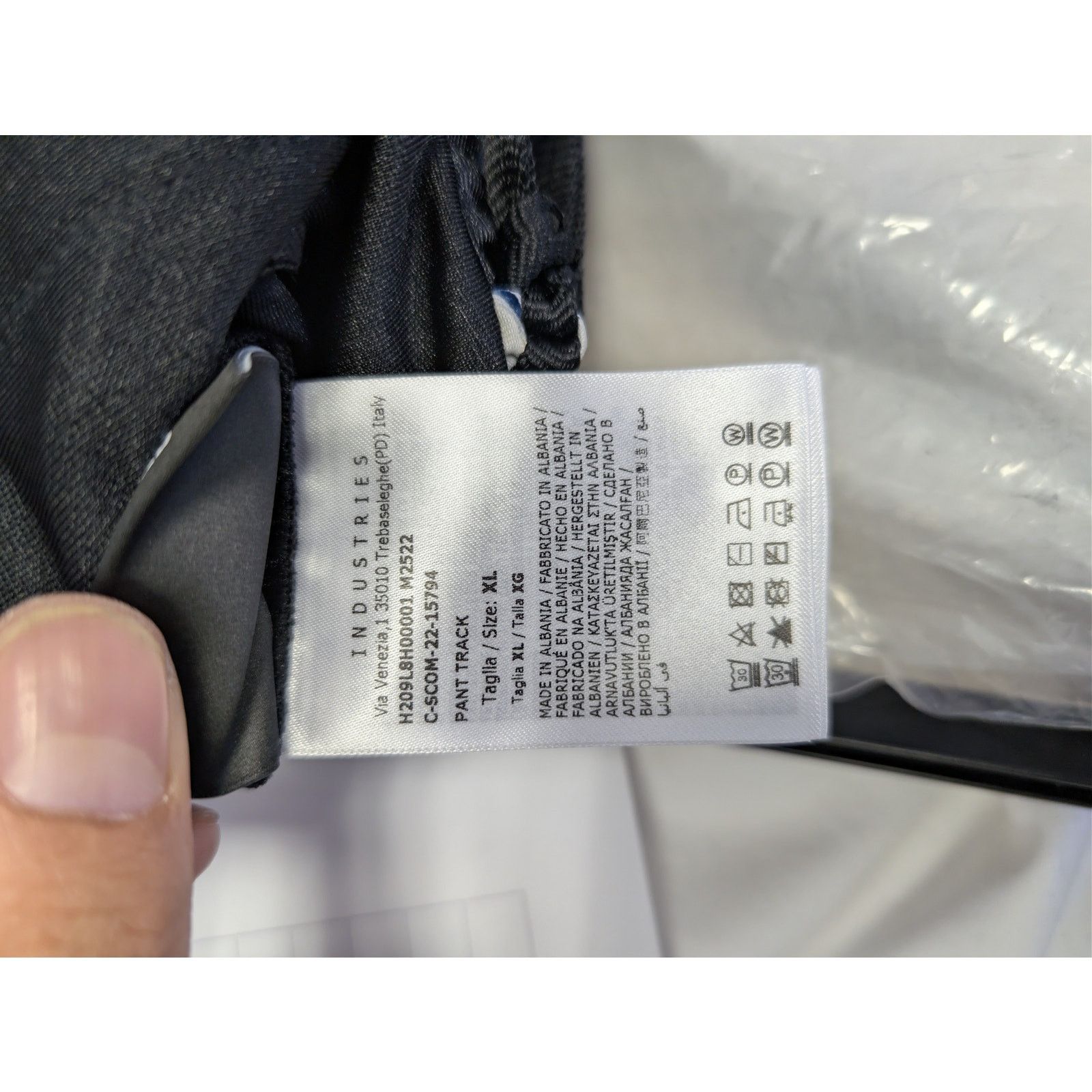 Moncler × Palm Angels o1rshd1 Shiny Track Pants in Black Size US 36 / EU 52 - 23 Thumbnail