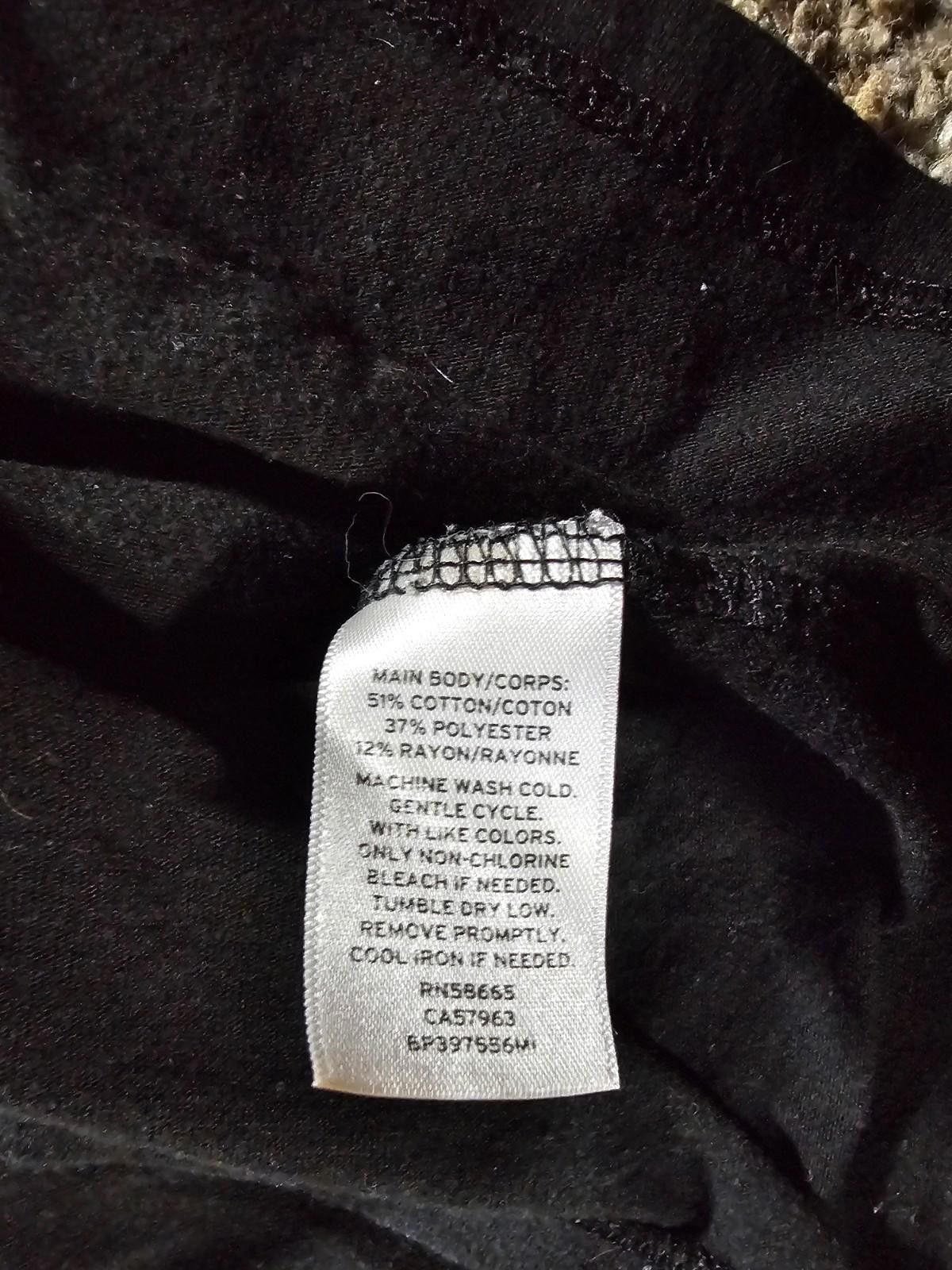 BP. BP Black Vneck Tshirt Medium Size M / US 6-8 / IT 42-44 - 6 Thumbnail