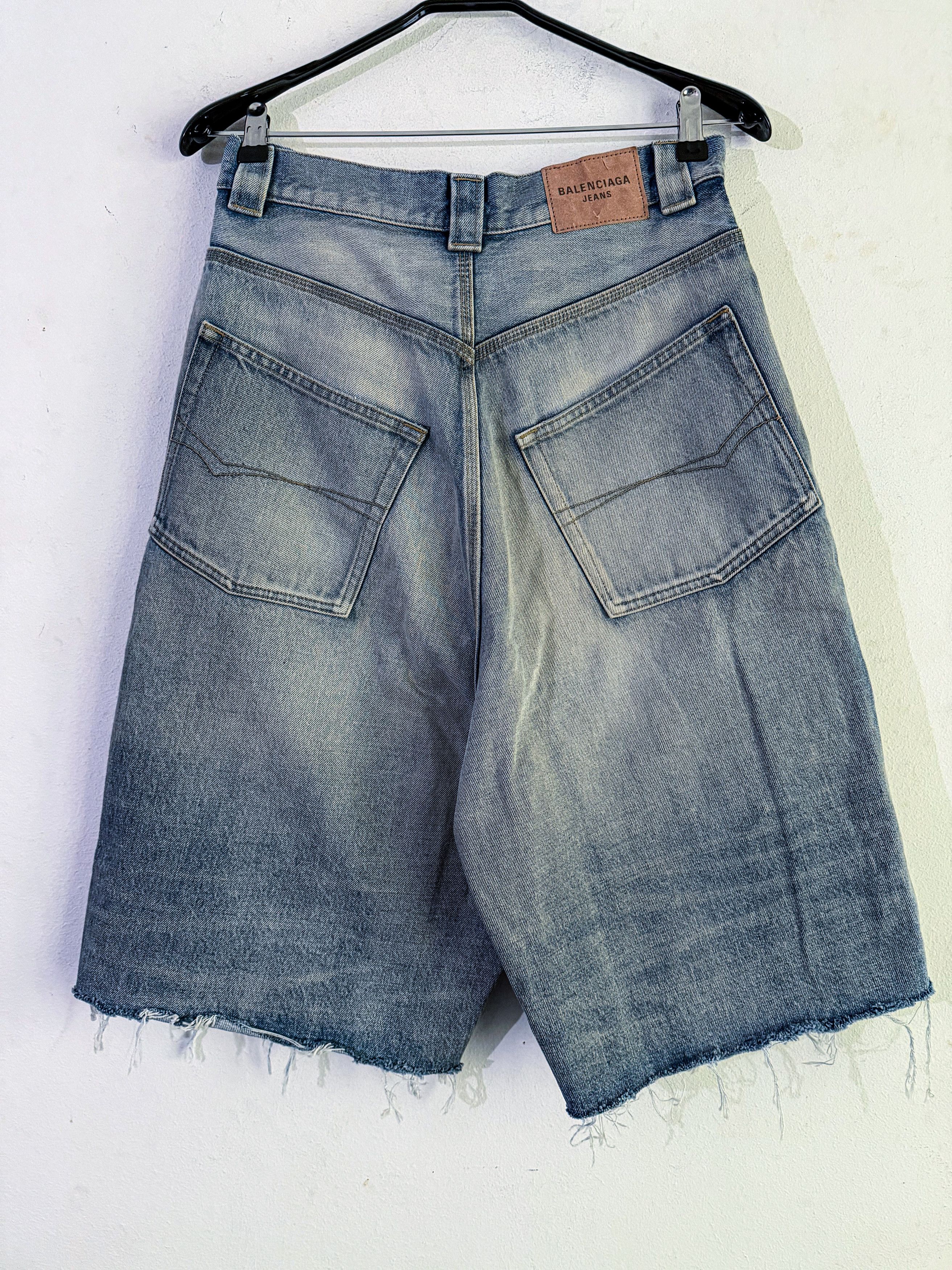 Balenciaga Baggy Vintage Cargo Denim Shorts Size US 28 / EU 44 - 3 Thumbnail