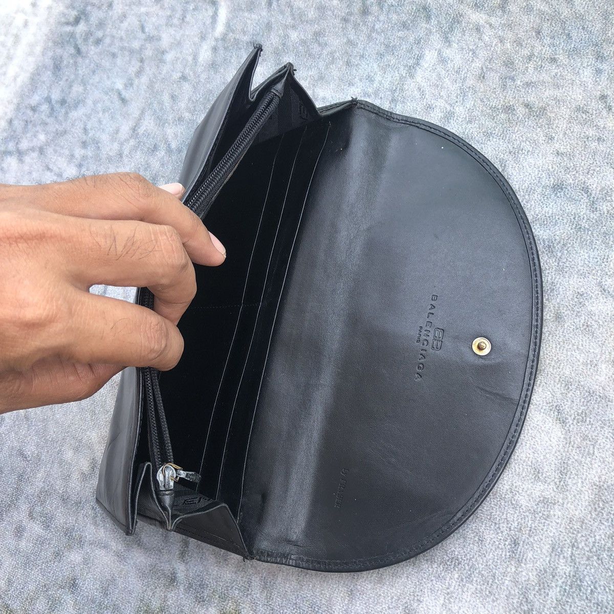 Balenciaga Authentic Balenciaga Paris Leather Wallet Black Size ONE SIZE - 11 Thumbnail