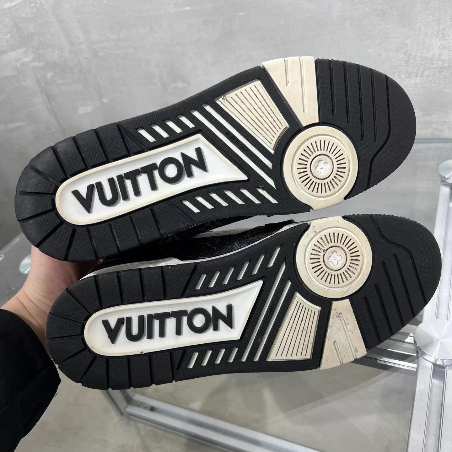 Louis Vuitton LV Trainer Black & White Denim UK7.5 41.5 Size US 8.5 / EU 41-42 - 7 Thumbnail