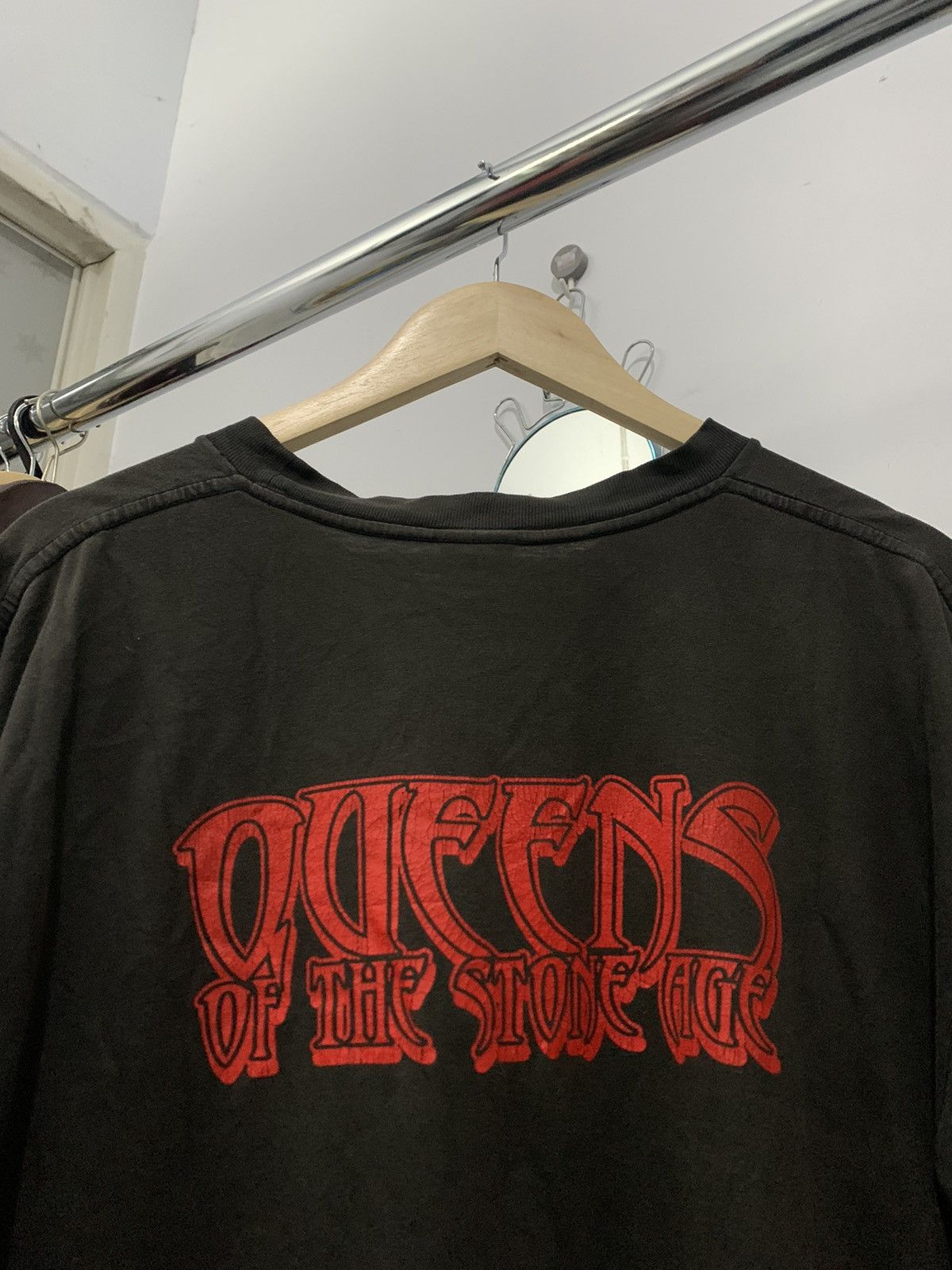 Vintage Vintage Queen of The Stone Age Tshirt Size US XL / EU 56 / 4 - 3 Thumbnail