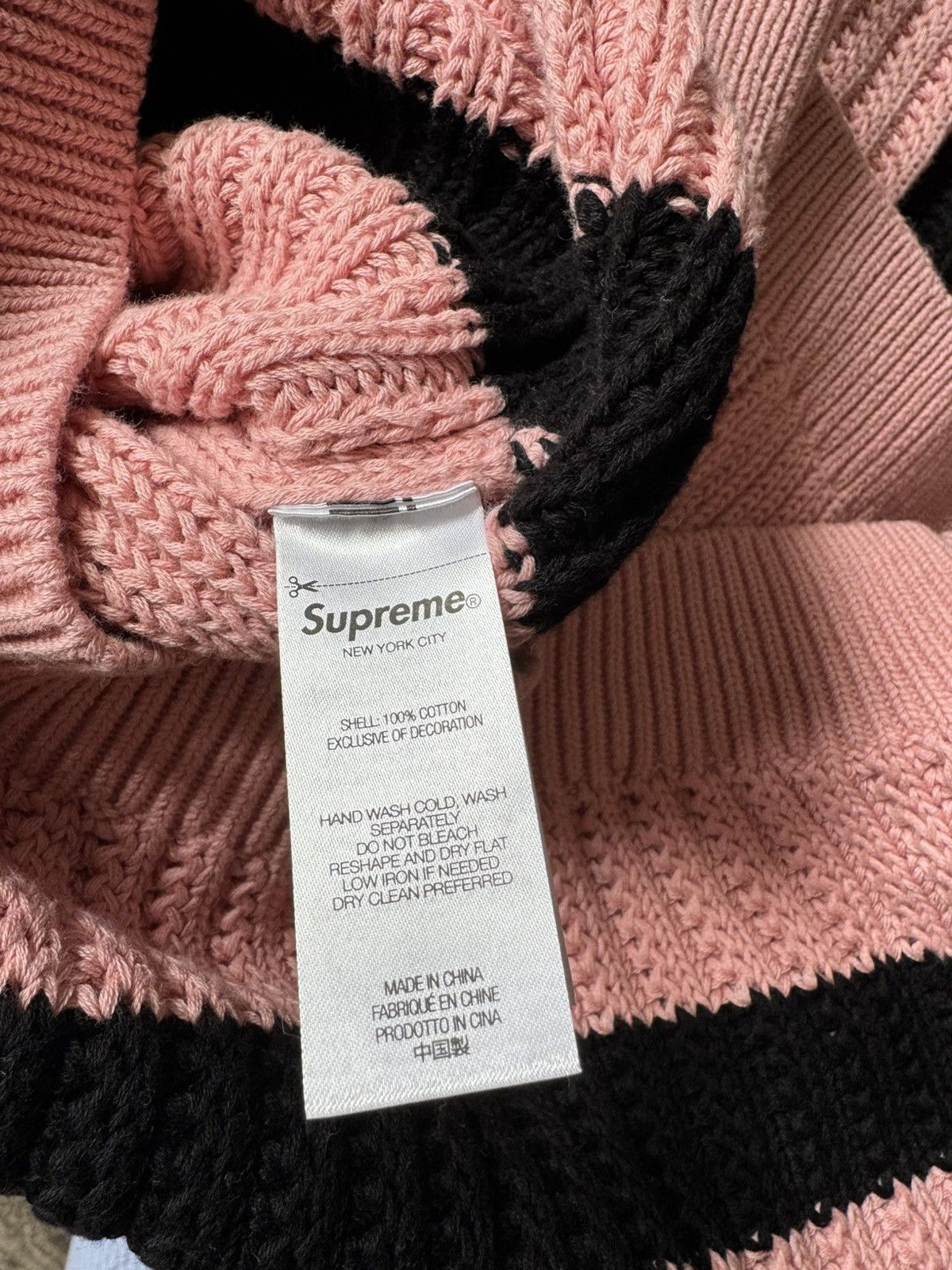 Supreme Supreme Loose Gauge Stripe Small Box Sweater Large Pink Size US L / EU 52-54 / 3 - 6 Thumbnail