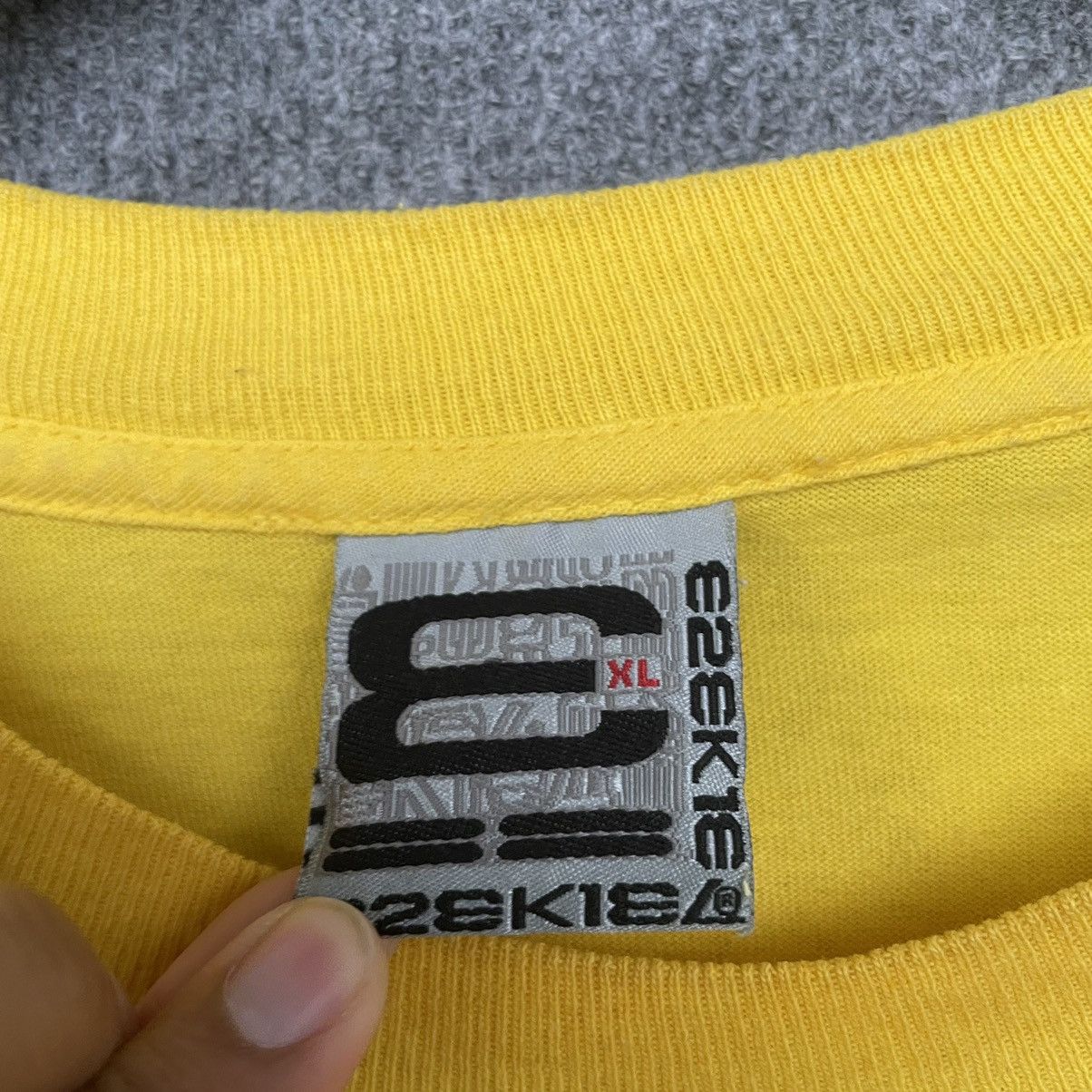 Ezekiel × Vintage Vintage 1990s Ezekiel Skateboard Skater T Shirt Size US XL / EU 56 / 4 - 4 Thumbnail