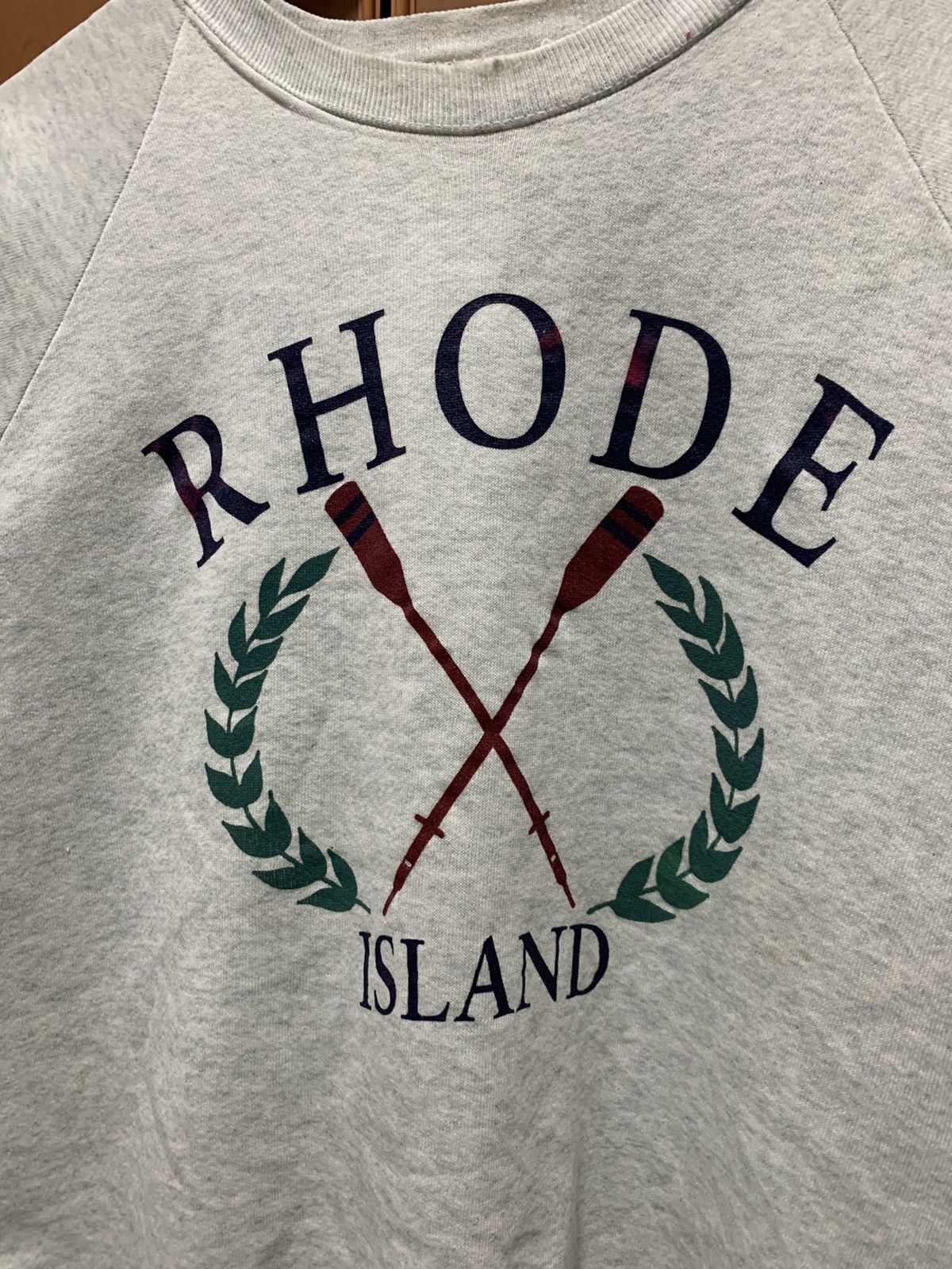 Fruit Of The Loom Vintage Rhode Island Crewneck Sweatshirt Size US L / EU 52-54 / 3 - 4 Thumbnail