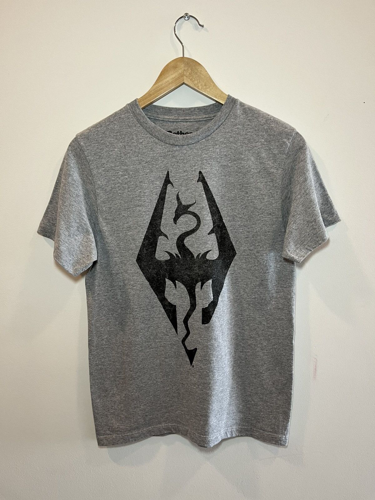 Other 2016 Elder Scrolls Skyrim promo tee - Small Size US S / EU 44-46 / 1 - 1 Thumbnail