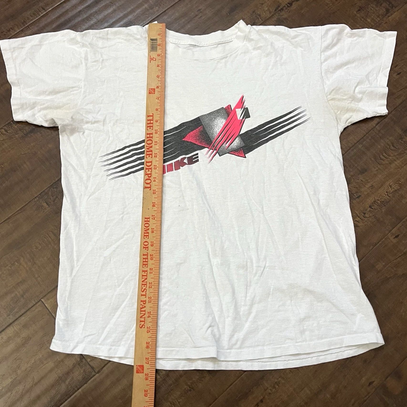Nike VINTAGE 80s Nike Swoosh Graphic T-Shirt White L Mens 90s Tennis Size US L / EU 52-54 / 3 - 8 Thumbnail