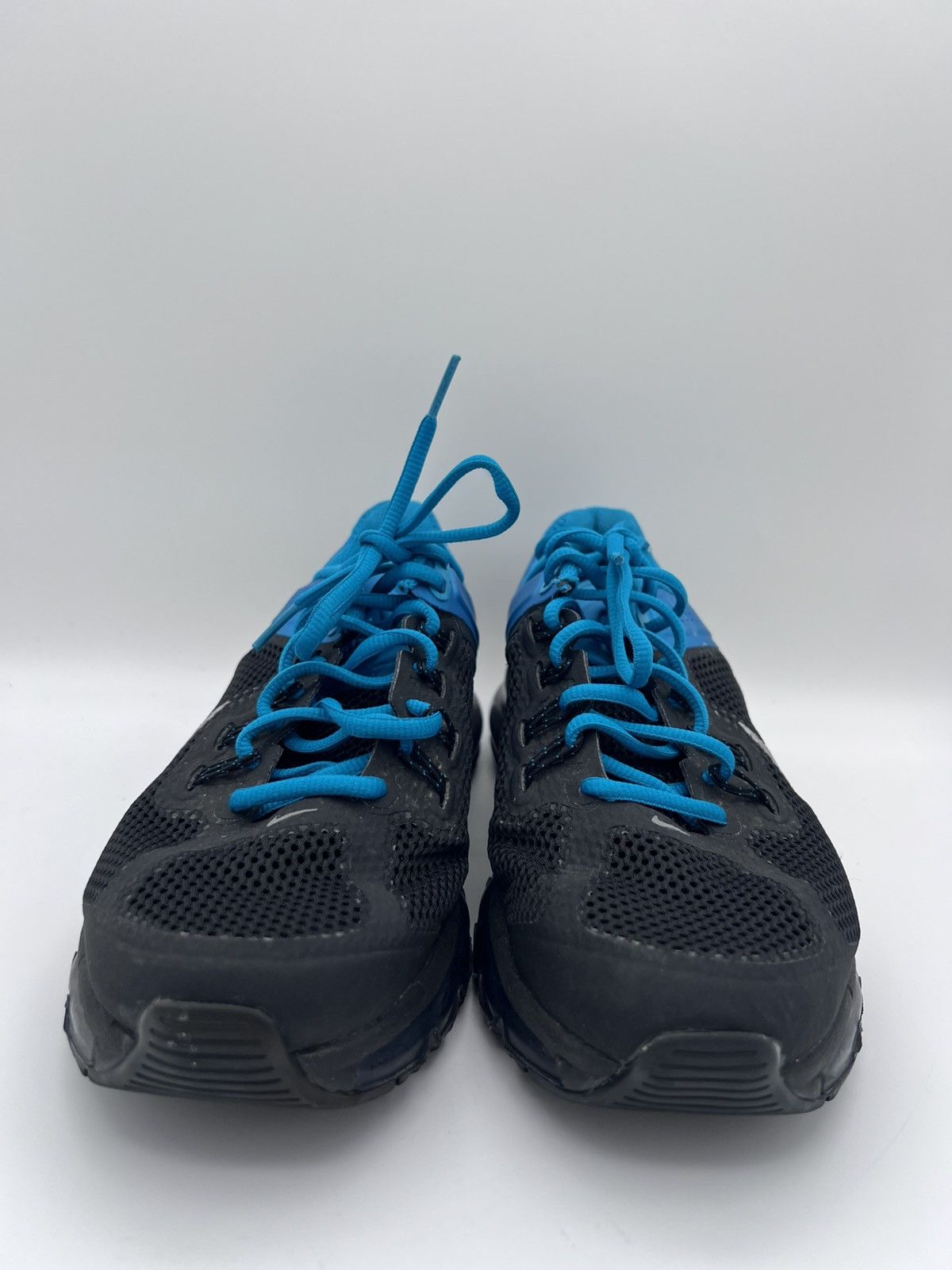 Nike RARE EUC NIKE Women Air Max 2013 Black Blue US 10 555363-005 Size US 10 / IT 40 - 2 Thumbnail