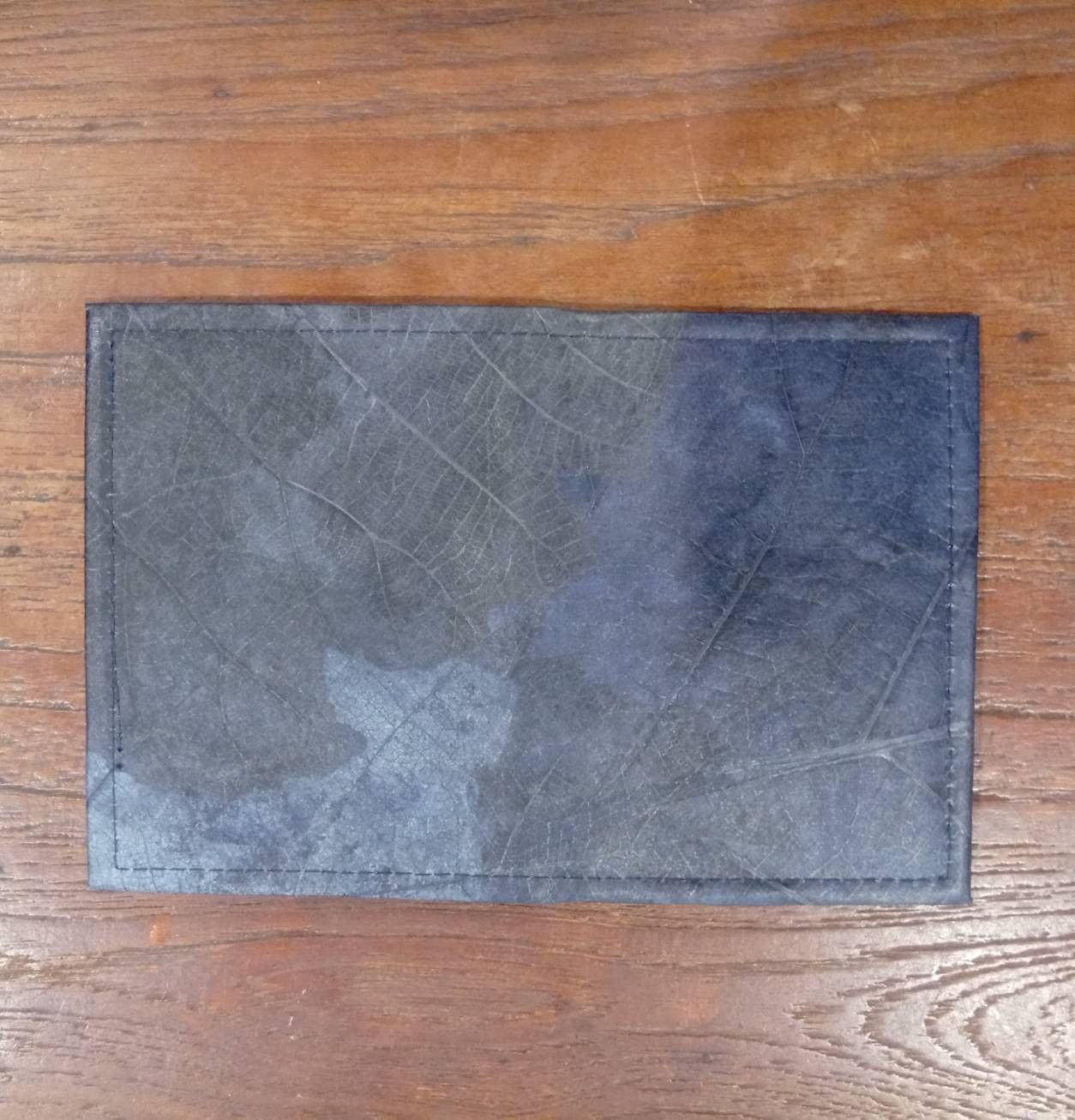 Other PASSPORT HOLDER TEAK LEAF LEATHER PASSPORT FOLDER DARK BLUE Size ONE SIZE - 6 Thumbnail