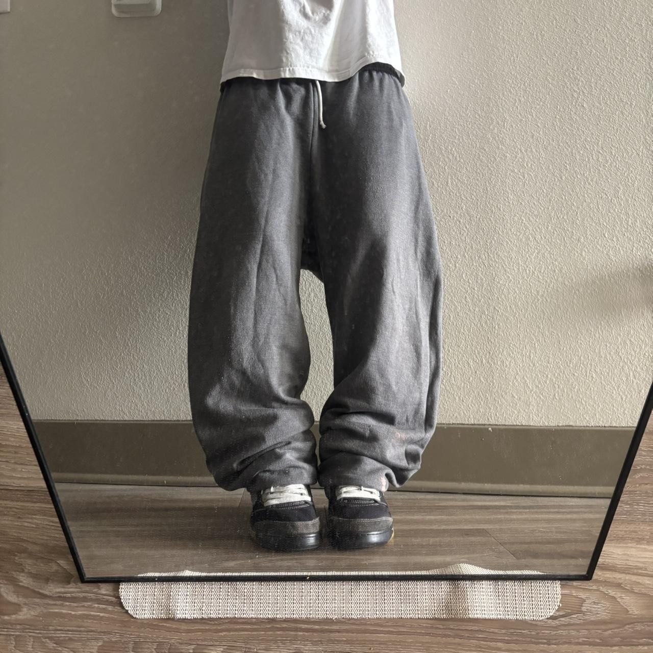 Japanese Brand Crazy Vintage Y2K/2000s Baggy Grey Essential Sweatpants! Fits L Size US 34 / EU 50 - 1 Thumbnail