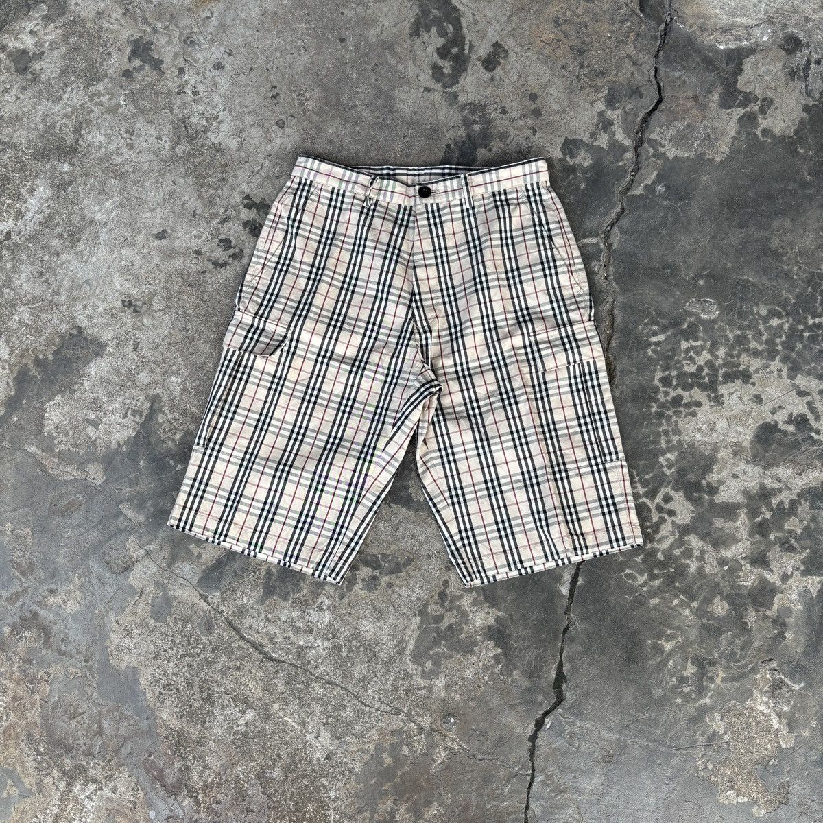 Burberry Vintage Burberry nova check Cargo short pants Size US 27 - 1 Thumbnail
