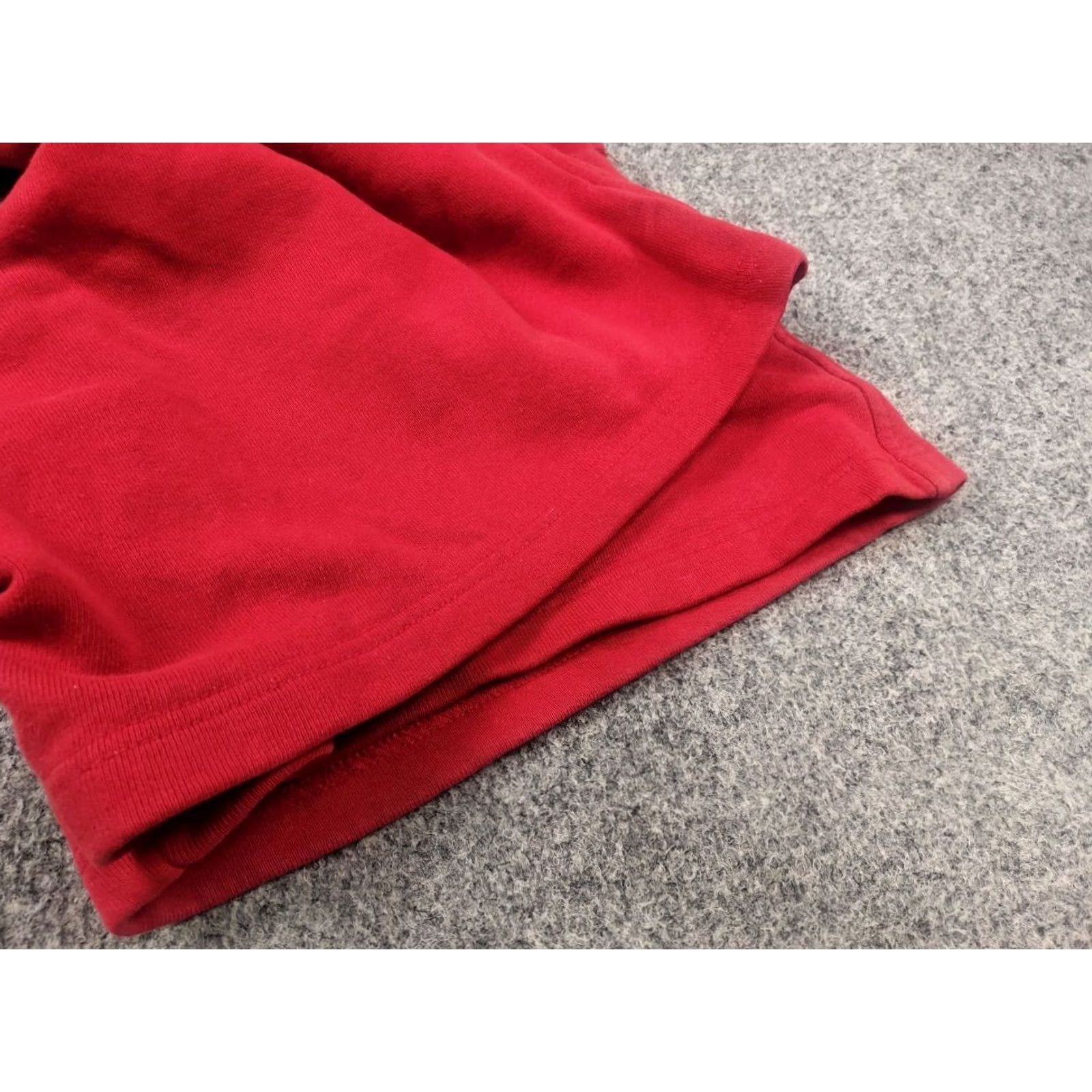 Nike VINTAGE Nike Swoosh Logo Red Cotton Casual Shorts USA Shirt Mens L XS? Size US 33 - 6 Thumbnail