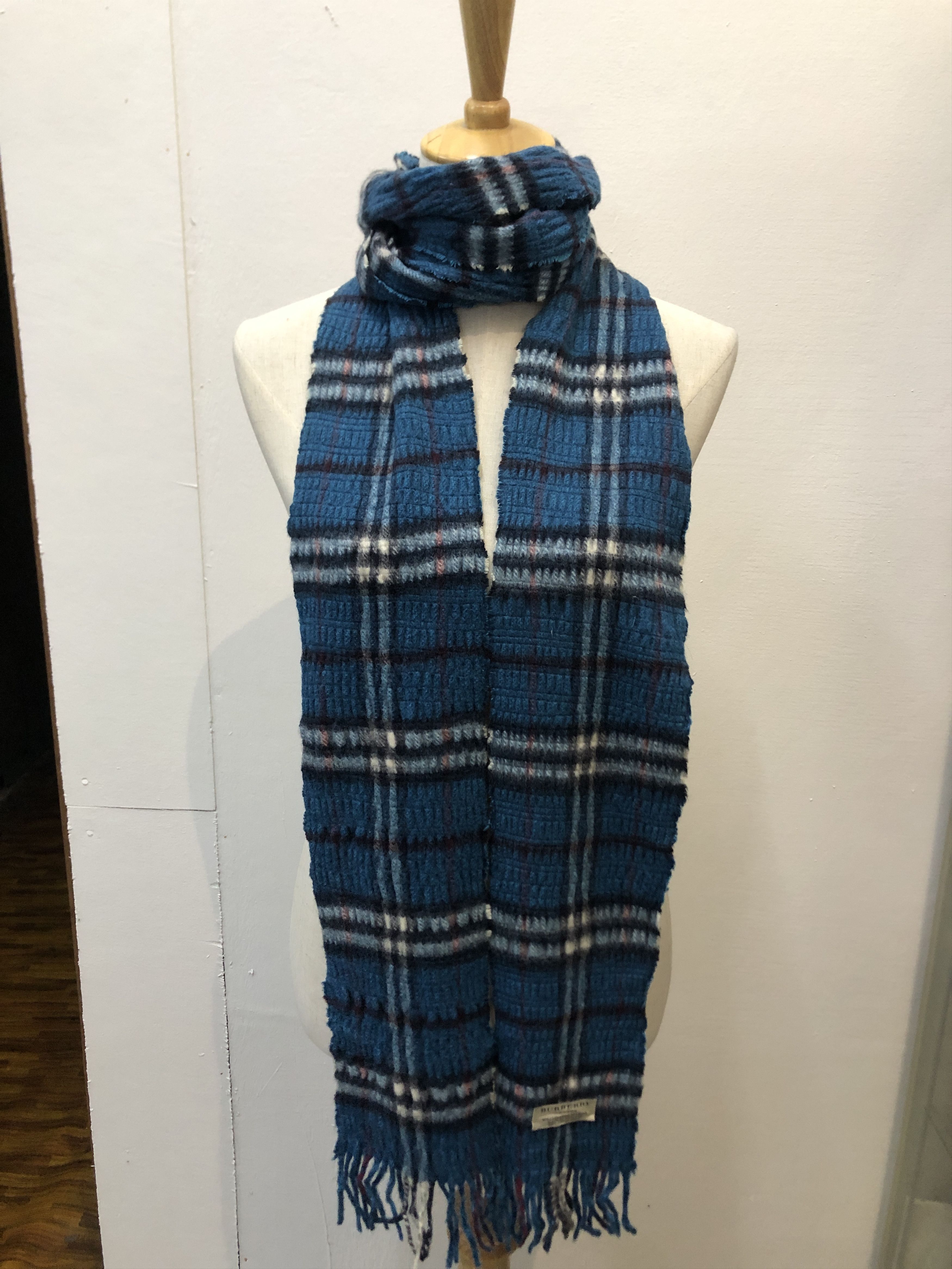 Burberry Burberry Scarf / Muffler / Neckwear P902 Size ONE SIZE - 5 Thumbnail