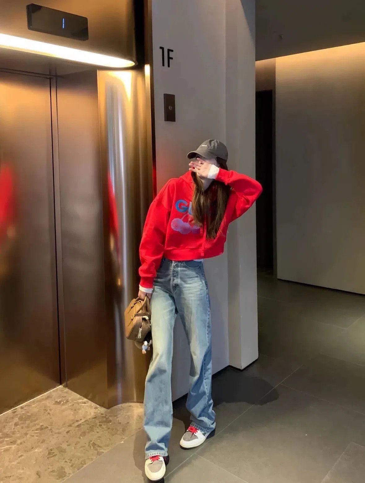 Gucci Gucci Limited Cropped Hoodie Embroidered Cherry. Size M / US 6-8 / IT 42-44 - 6 Thumbnail