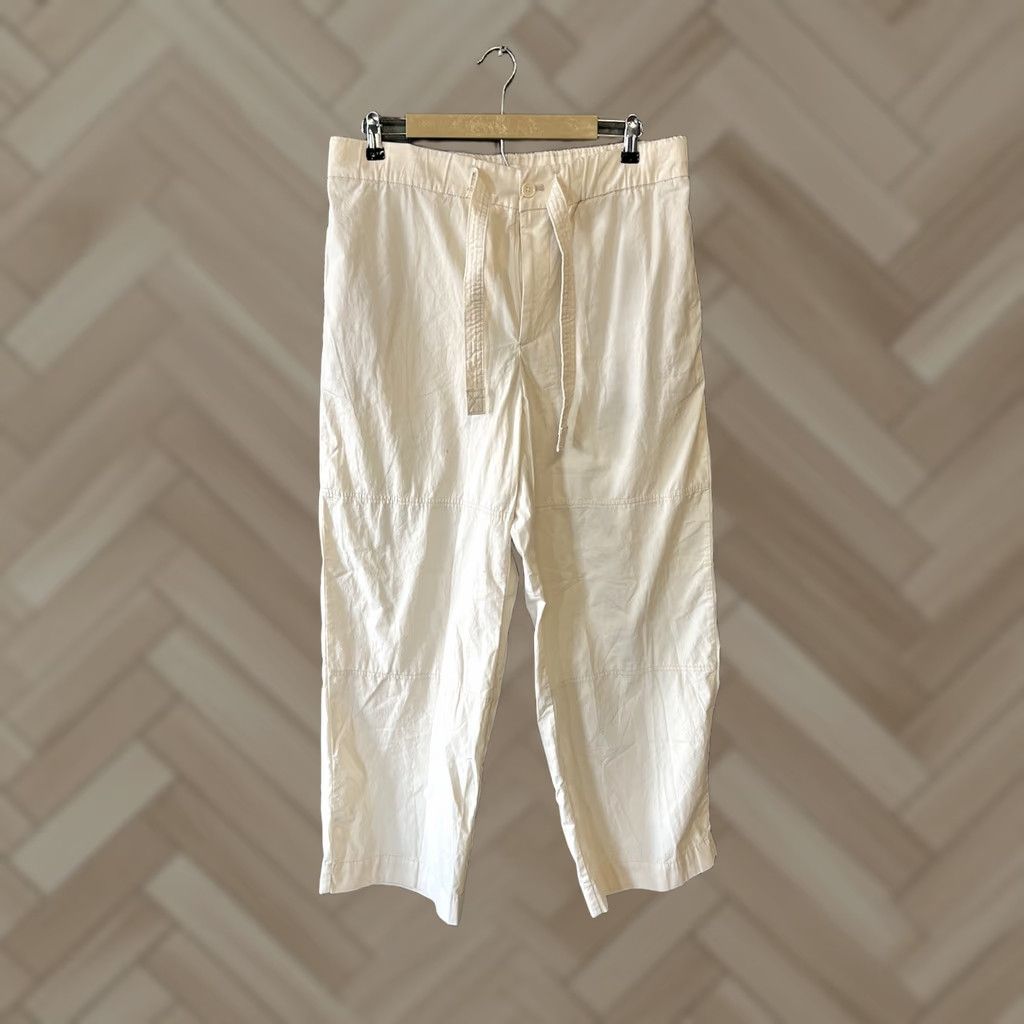 Banana Republic Banana Republic Womens Chino Pants Front Tie Ivory Size Large NWT Straight Leg Pants Front Tie Womens Large Ivory Chino Banana Republic NWT Size 36" / US 14 / IT 50 - 1 Thumbnail