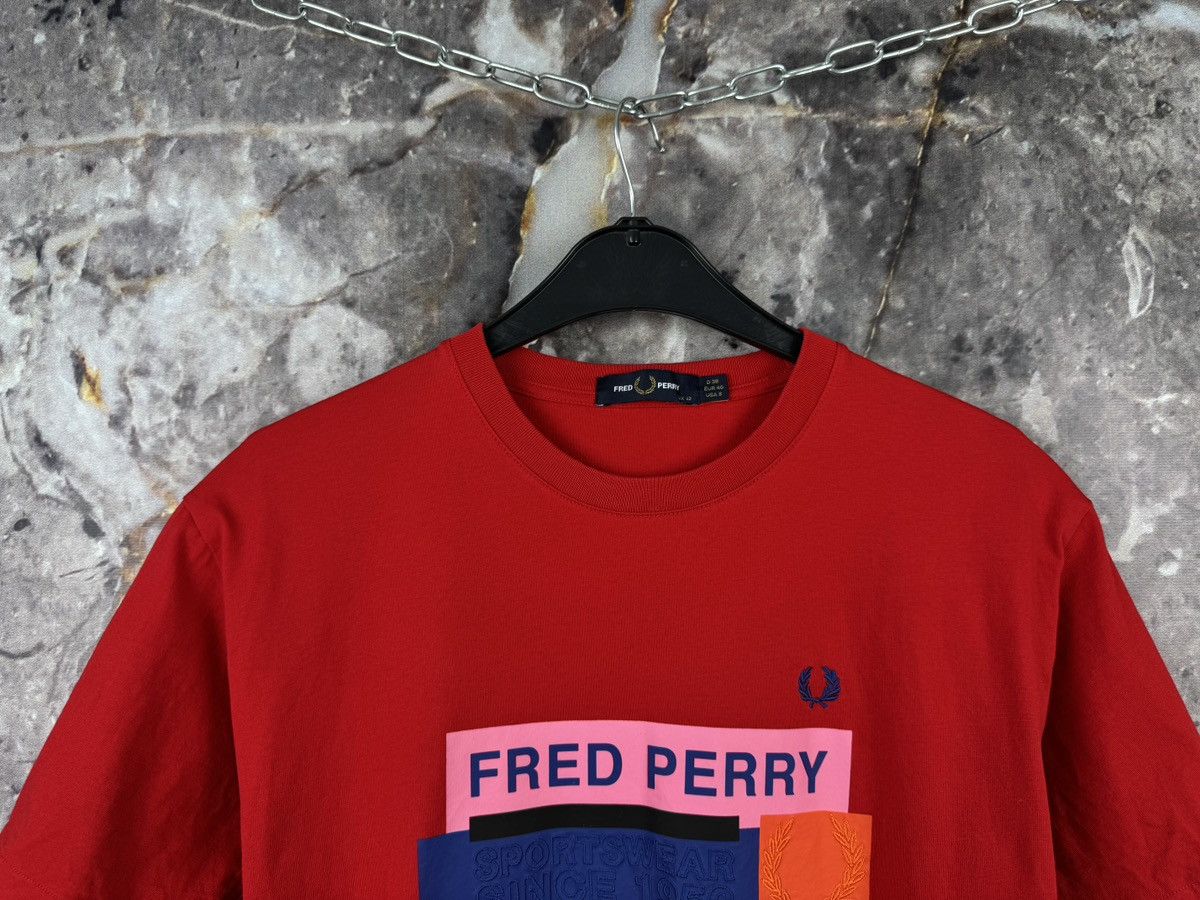 Fred Perry Women’s Fred Perry T-Shirt Big Logo Streetwear Size UK 12 Size M / US 6-8 / IT 42-44 - 2 Thumbnail