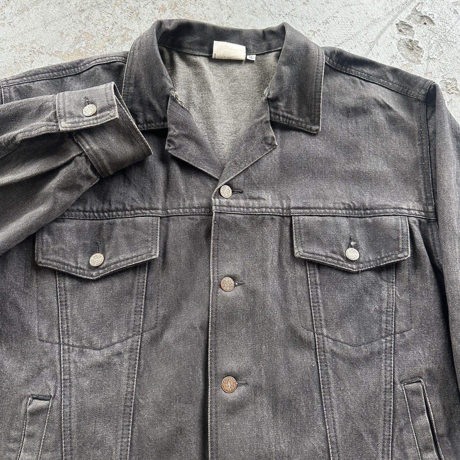 Jeff Hamilton × Vintage Vintage 80s Jeff Hamilton Lost Boys Cast & Crew Denim Jacket Size US XL / EU 56 / 4 - 3 Thumbnail