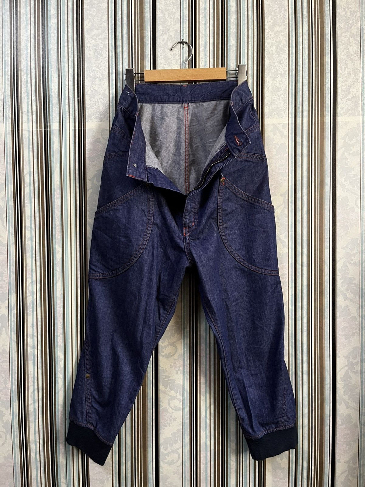 Japanese Brand 2000s ARCHI archive flared bush nwt #H5 Size 30" / US 8 / IT 44 - 8 Thumbnail