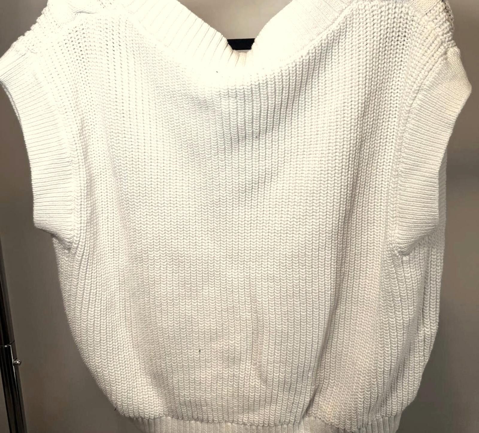 Express EXPRESS Women's Chunky Knit Sweater - White V-Neck Size L / US 10 / IT 46 - 2 Thumbnail