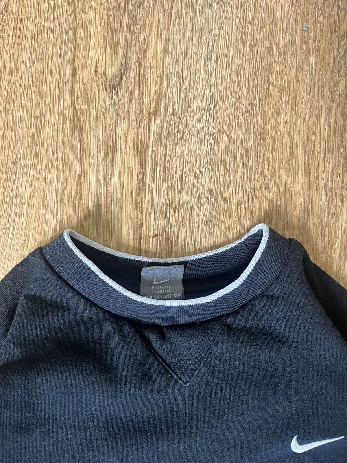 Nike Vintage Nike Sweatshirt Crewneck Y2K small swoosh boxy Size US S / EU 44-46 / 1 - 5 Thumbnail