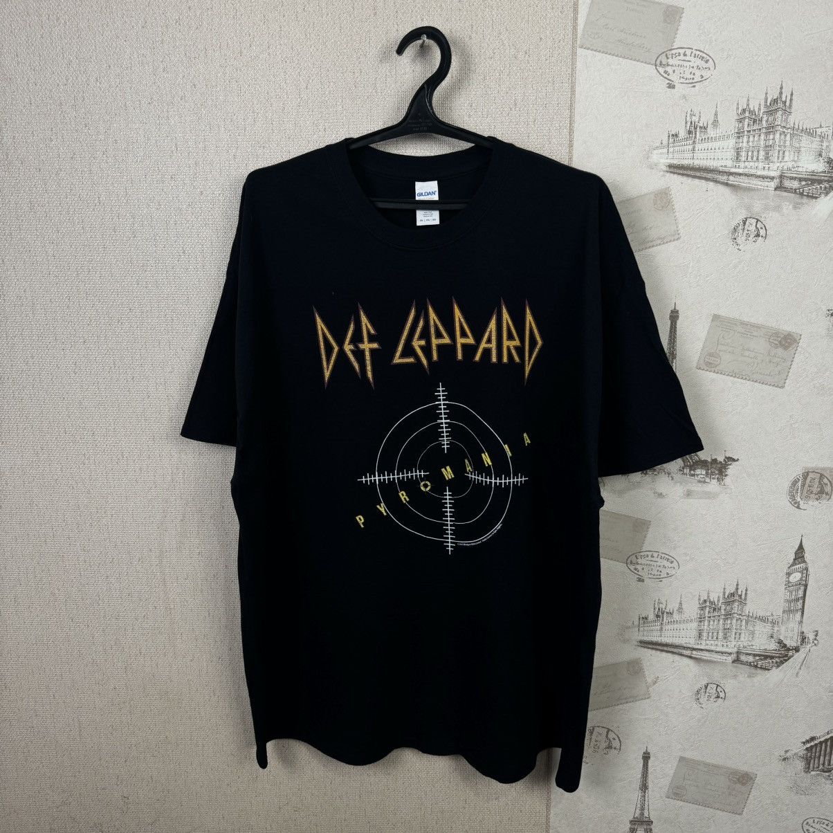Band Tees × Vintage Vintage Def Leppard T shirt Pyromania 2015 Black Mens Rock Size US XXL / EU 58 / 5 - 1 Thumbnail
