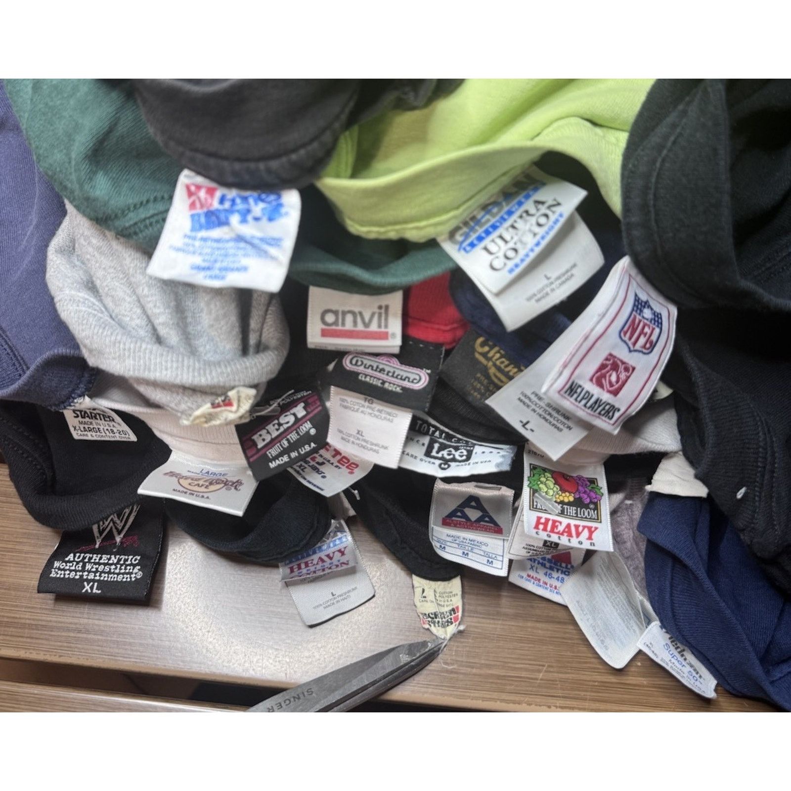 Gildan 23 T Shirt Bundle Lot Vintage Y2k 90s Sports Various Sizes Size US L / EU 52-54 / 3 - 3 Thumbnail