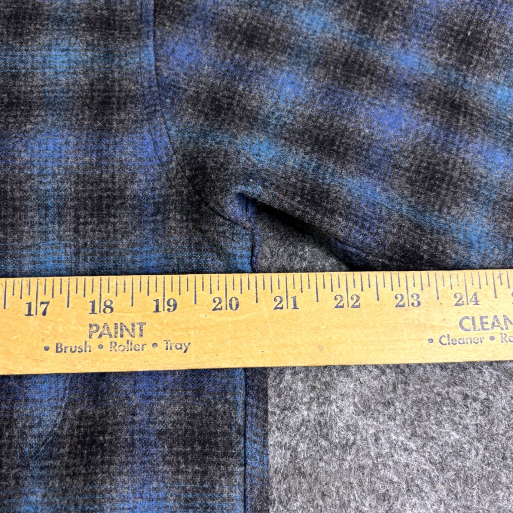 Pendleton Pendleton Lodge Shirt Mens Small Blue Black Ombre Plaid Wool Button Up Flannel Size US S / EU 44-46 / 1 - 3 Thumbnail