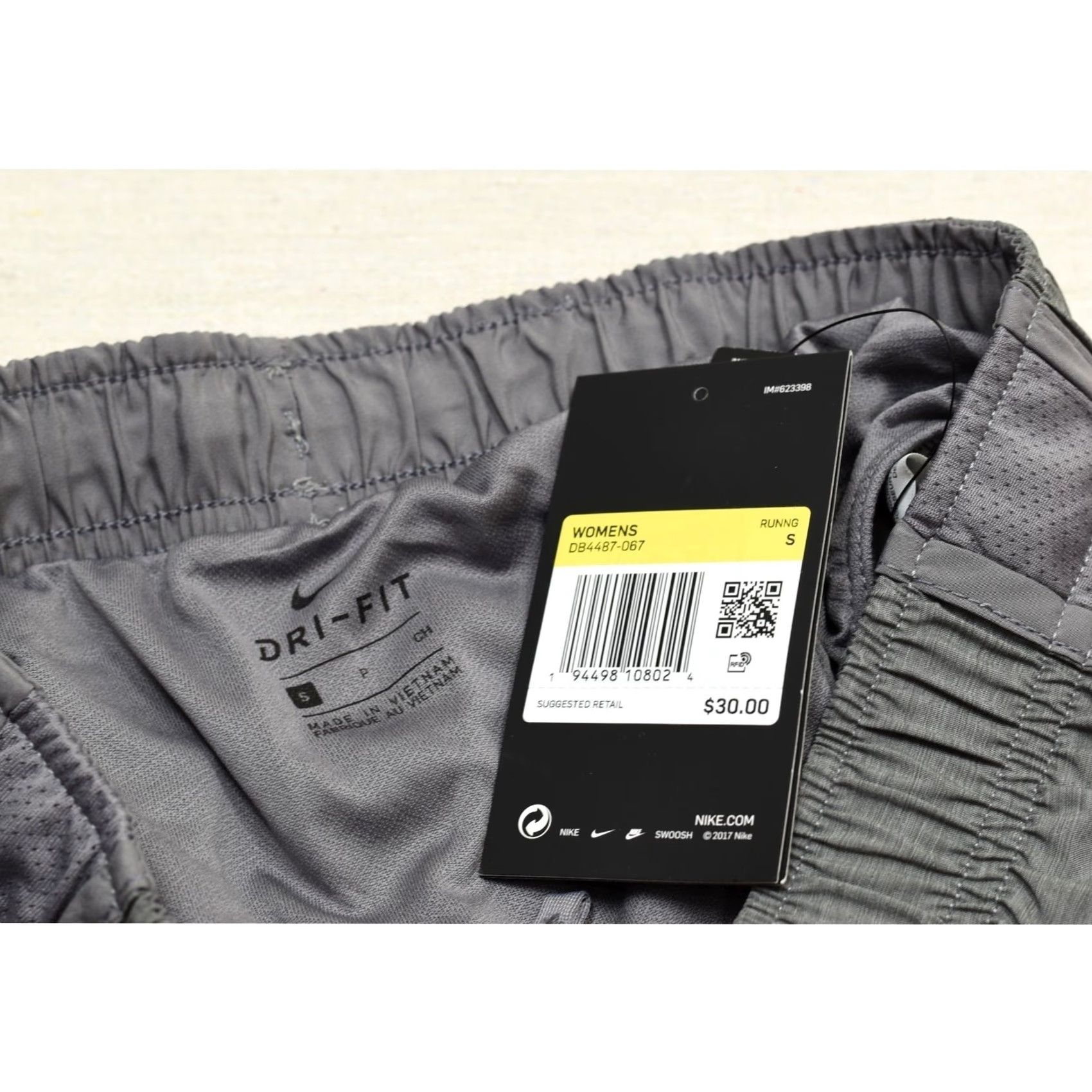 Nike Nike Dri-Fit Athletic Running Shorts Womens S Gray Inseam 3in Swoosh Front Flat Pocket Coin Lined Size 28" / US 6 / IT 42 - 8 Thumbnail