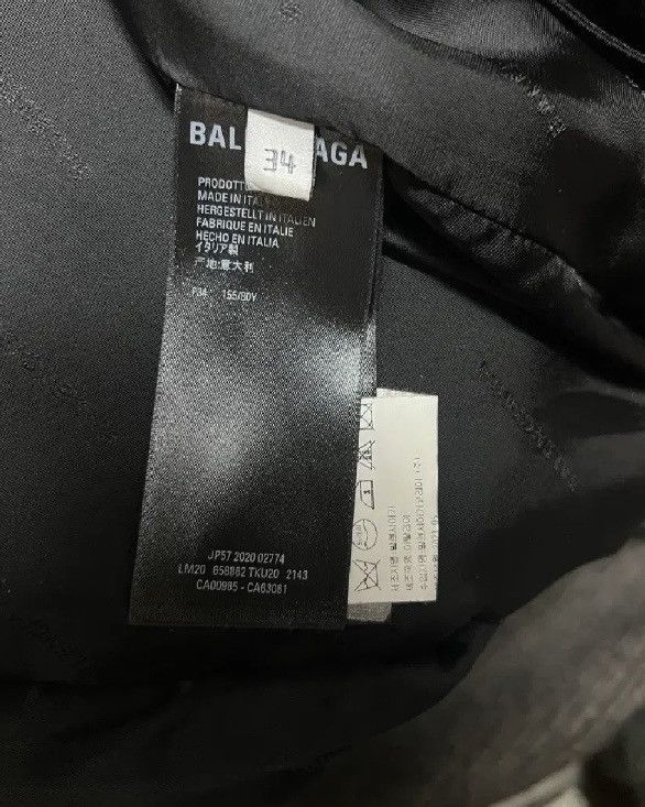 Balenciaga Balenciaga SS21 Womens Distressed Coat Size US S / EU 44-46 / 1 - 4 Thumbnail