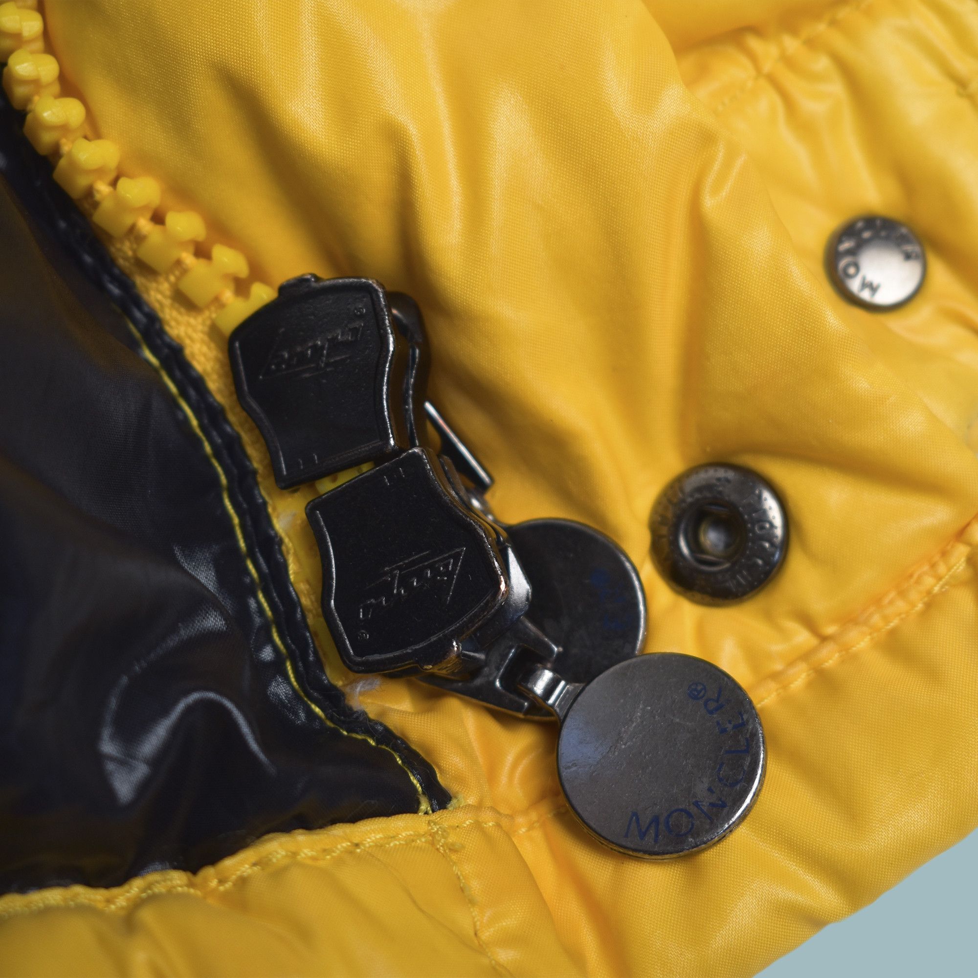 Moncler MONCLER EVER YELLOW DOWN PUFFER JACKET Size US L / EU 52-54 / 3 - 7 Thumbnail