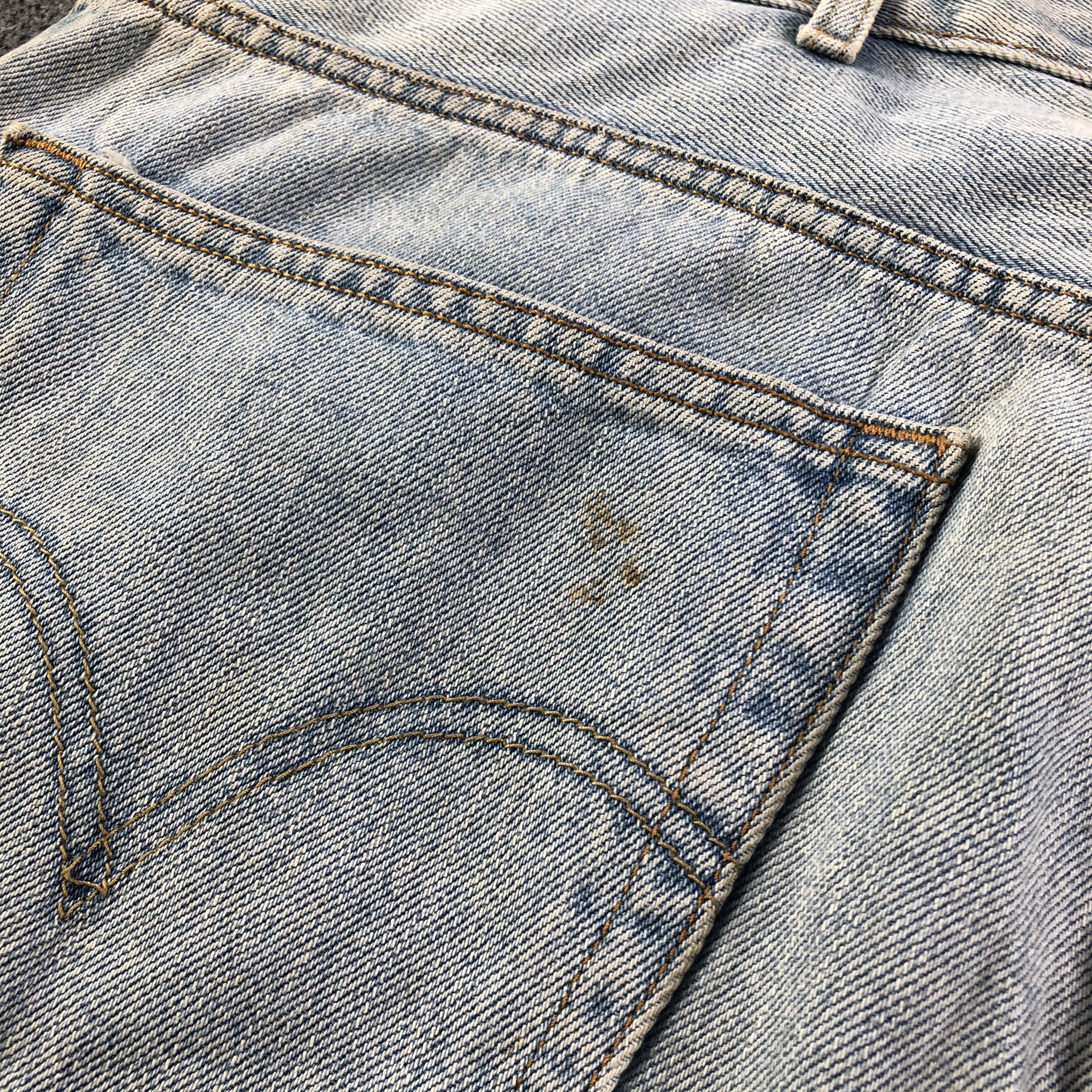 Levi's Vintage Light Wash Levis 550 Jeans-J2784 Size US 43 - 7 Thumbnail