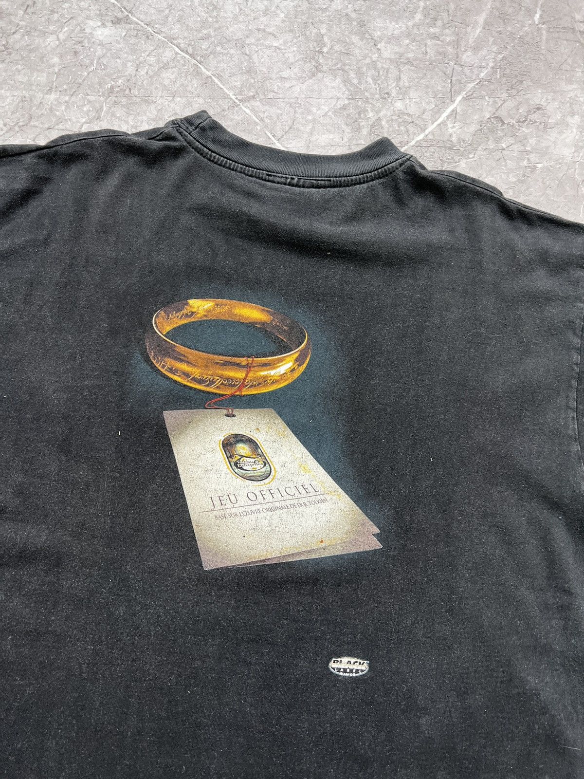 Vintage VINTAGE 90s lord of rings “Le seigneur” rare t shirt Size US XL / EU 56 / 4 - 10 Thumbnail