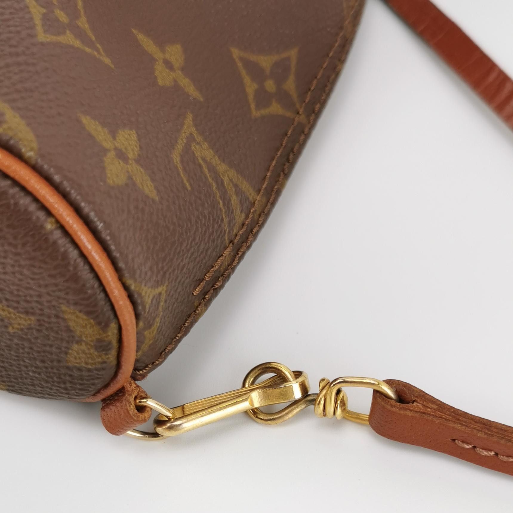 Louis Vuitton Louis Vuitton (LV) Papillon Mini Monogram Printed Drum Bag Size ONE SIZE - 6 Thumbnail