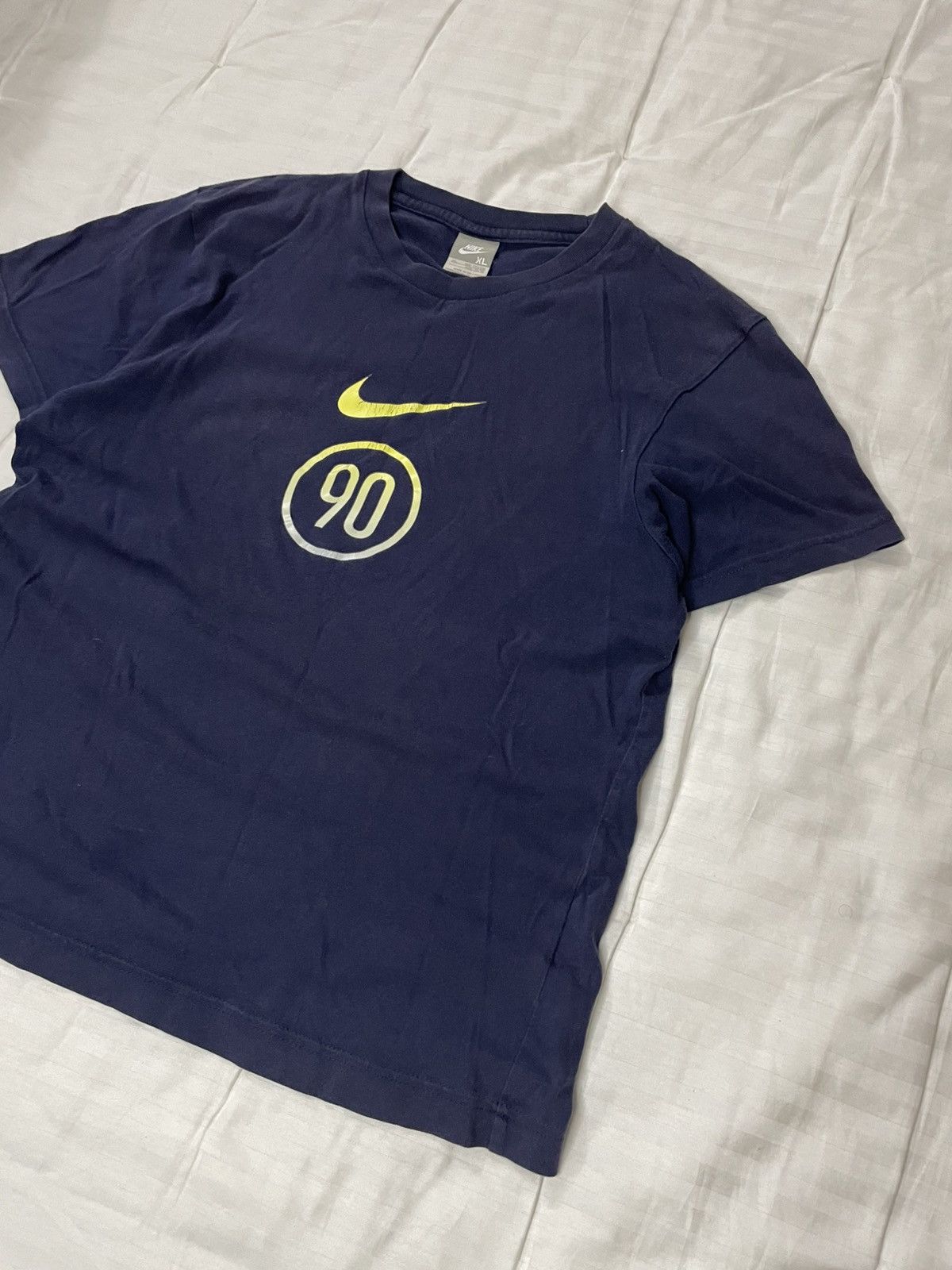 Nike Vintage Nike Total 90 T90 Drill Gorpcore Streetwear T-shirt Size US S / EU 44-46 / 1 - 2 Thumbnail