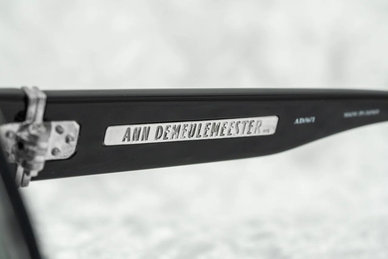 Ann Demeulemeester Ann Demeulemeester Sunglasses Oversized Black and Grey Size ONE SIZE - 8 Thumbnail
