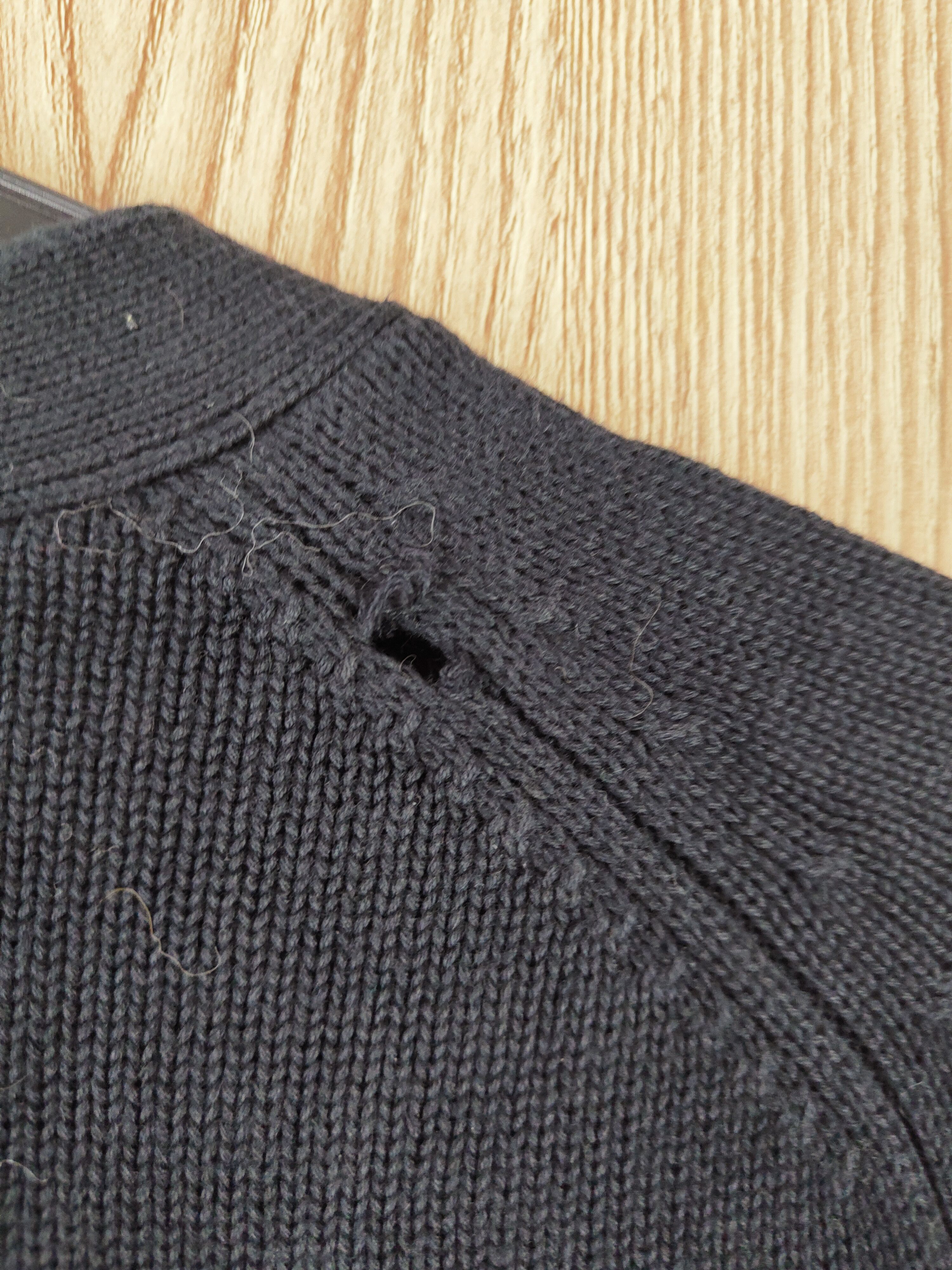Japanese Brand Uniqlo Japan Black Knitwear Cardigan #W299 Size US L / EU 52-54 / 3 - 8 Thumbnail
