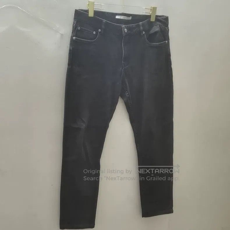 Givenchy Givenchy Black denim pants - high waist design, well-struc Size US 34 / EU 50 - 1 Thumbnail