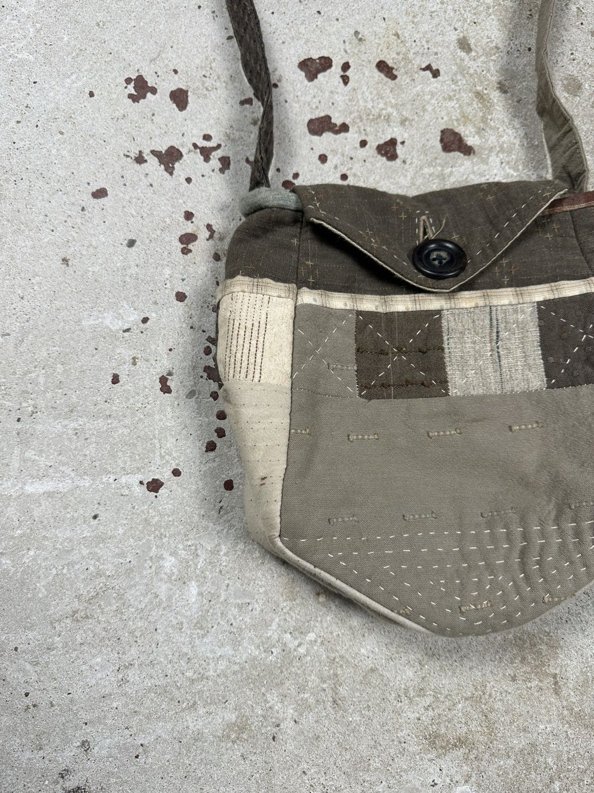 Other Vintage Y2K Patchwork Reworked Messenger Bag Size ONE SIZE - 2 Thumbnail