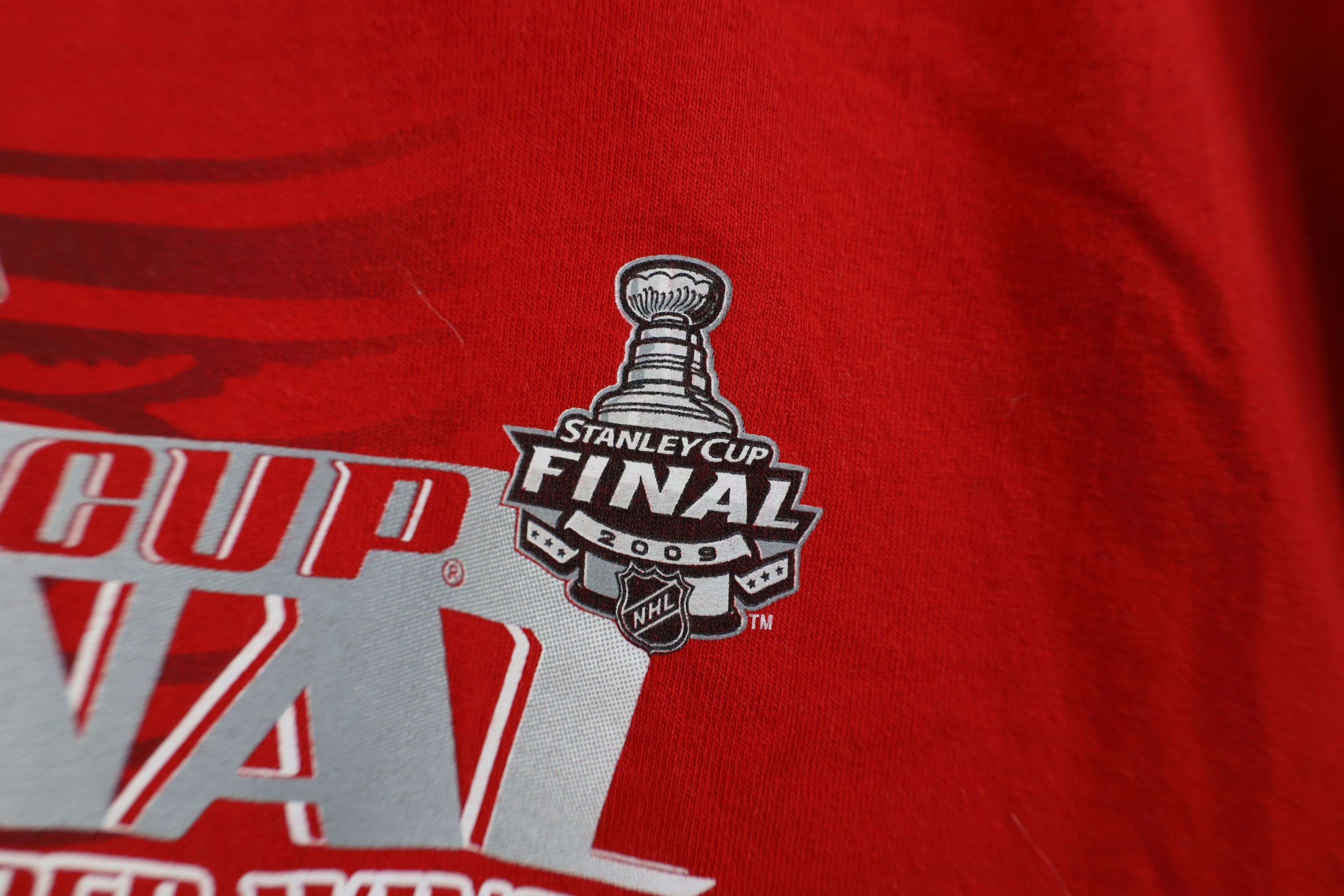 Majestic Vintage Majestic Cup Finals Detroit Red Wings Hockey T-Shirt Size US XXL / EU 58 / 5 - 6 Thumbnail