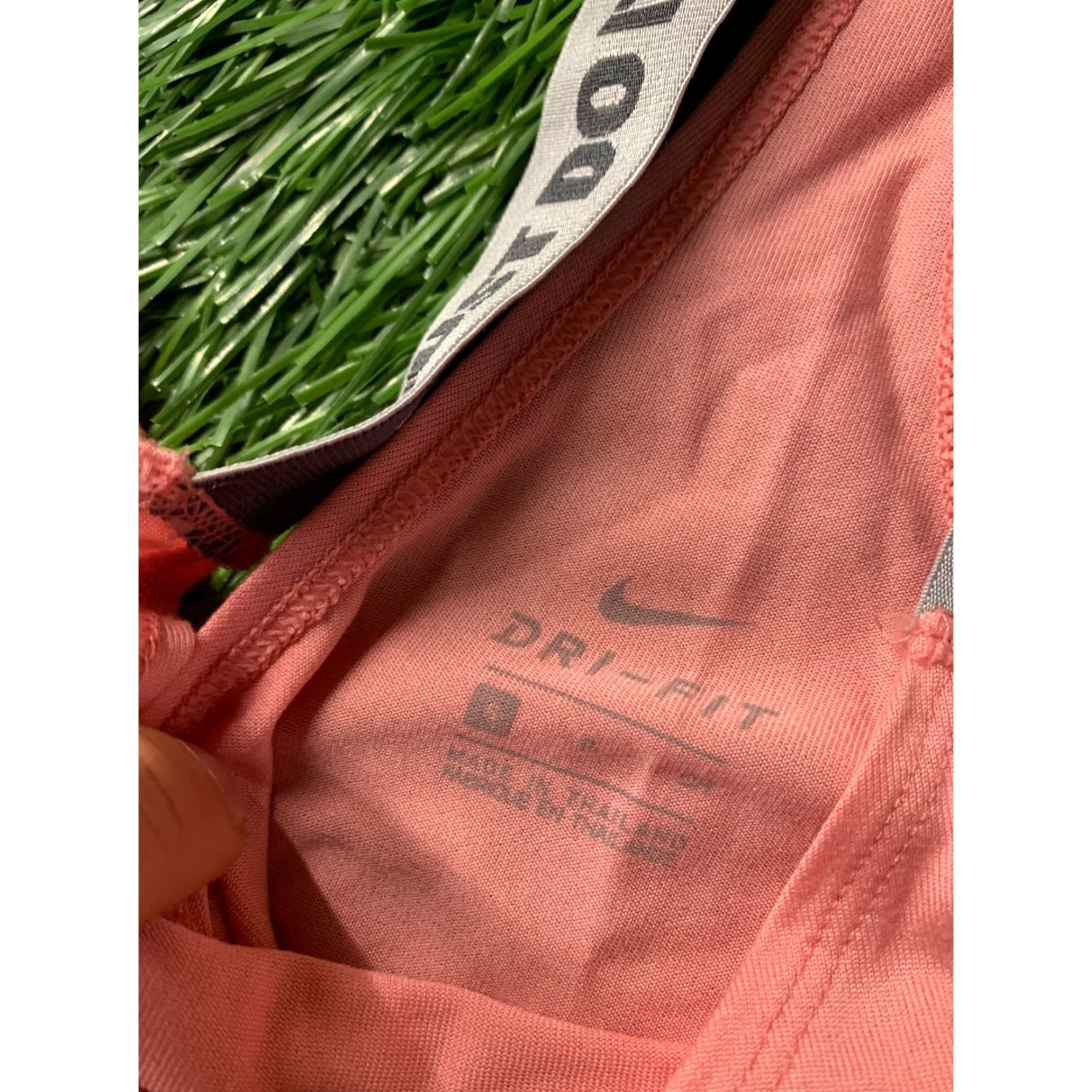 Nike NIKE Shirt Vest Women XS S Pink Running Training Sleeveless Jersey 50 cm 42 cm Short Size S / US 4 / IT 40 - 6 Thumbnail
