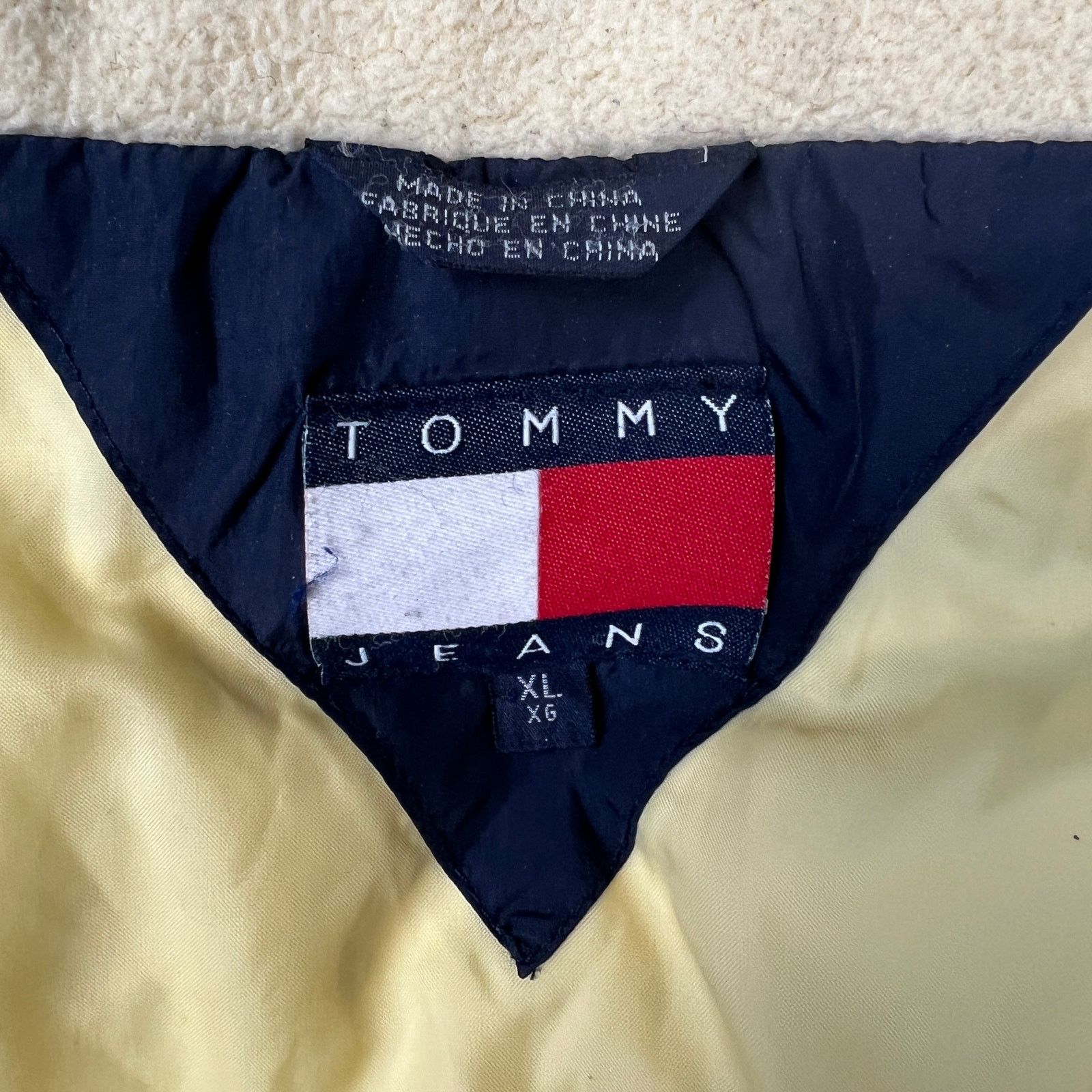 Tommy Hilfiger × Vintage Vintage 90s Tommy Hilfiger Jacket XL Flag Zip Puffer Bomber Size US XL / EU 56 / 4 - 11 Thumbnail