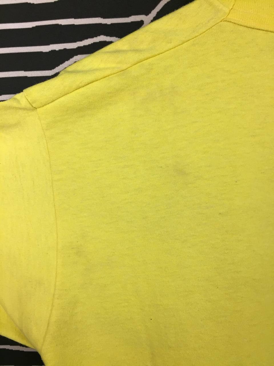 Vintage Vtg 90s Fruit of the Loom Summer of Friends 50/50 Blend Tee Size US L / EU 52-54 / 3 - 11 Thumbnail