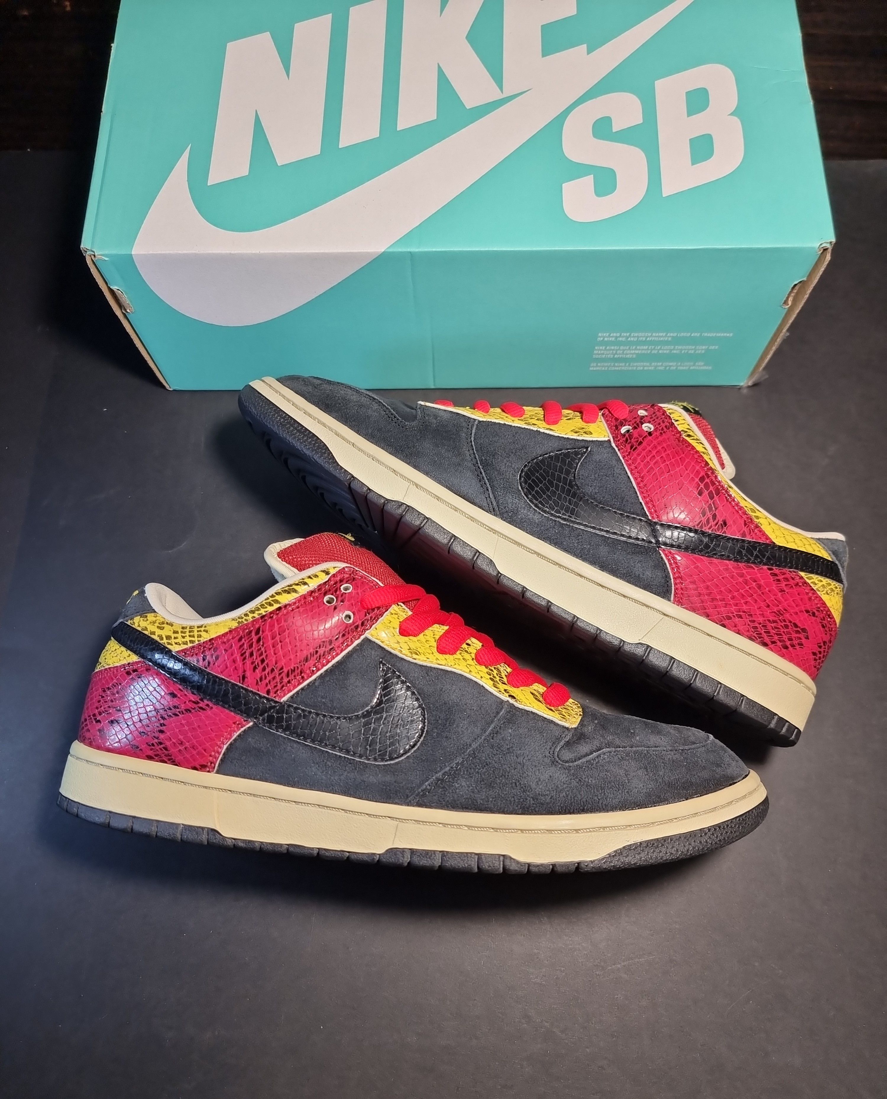 Nike SB Nike SB Dunk Low Coral Snake Size US 11 / EU 44 - 1 Thumbnail