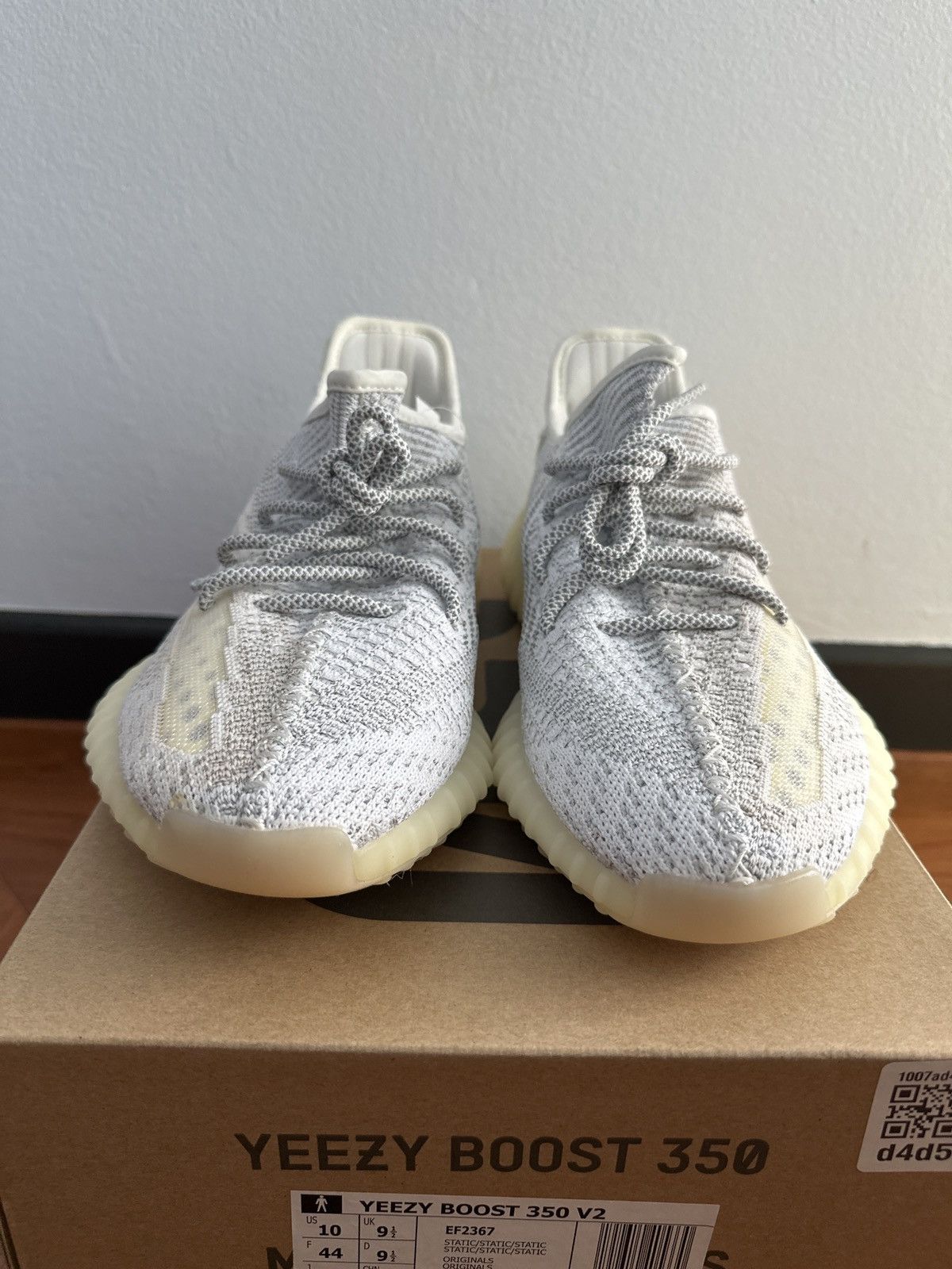 Adidas × Kanye West Yeezy Boost 350 V2 Static Reflective Size US 10 / EU 43 - 1 Thumbnail